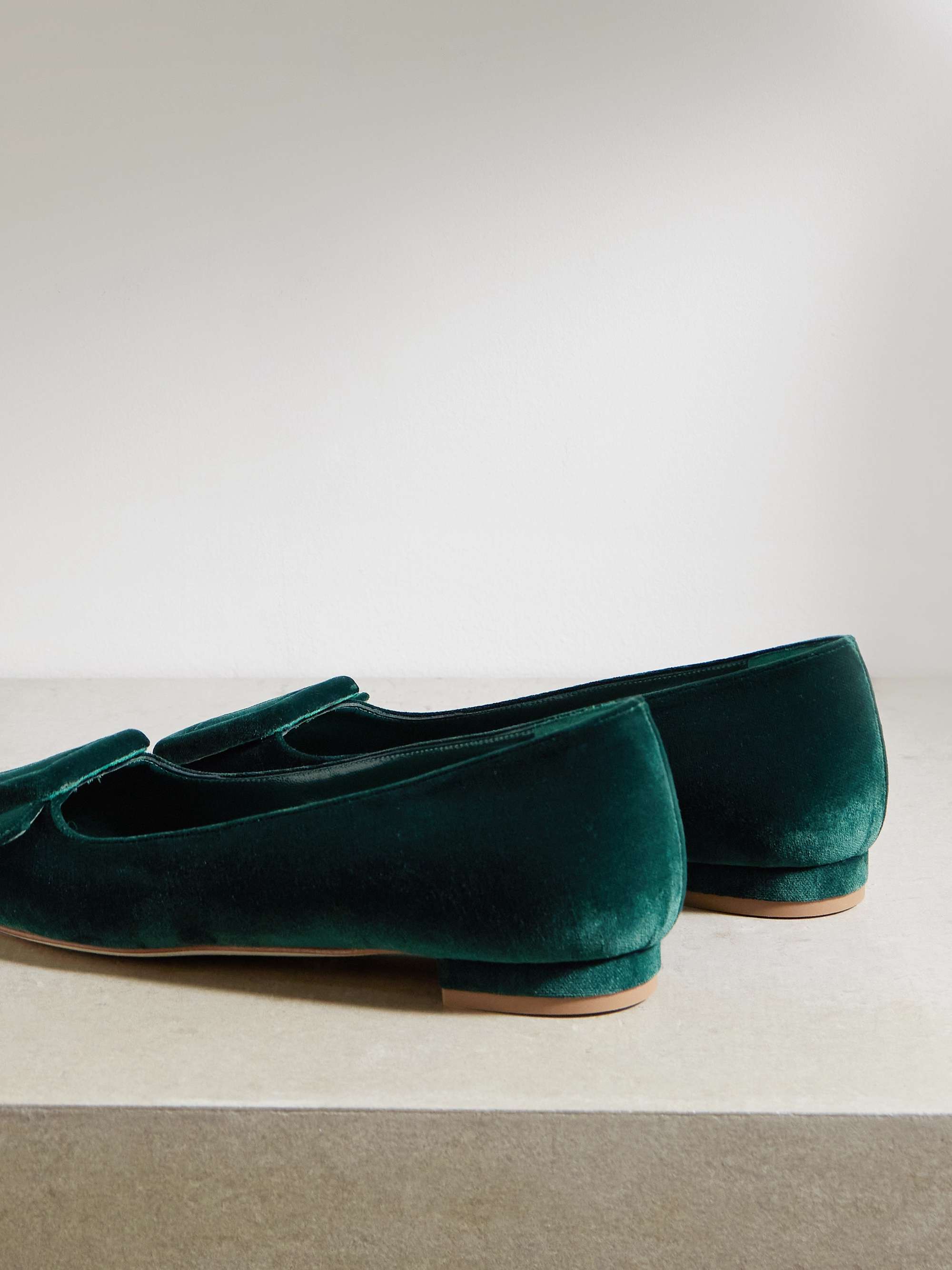 MANOLO BLAHNIK 