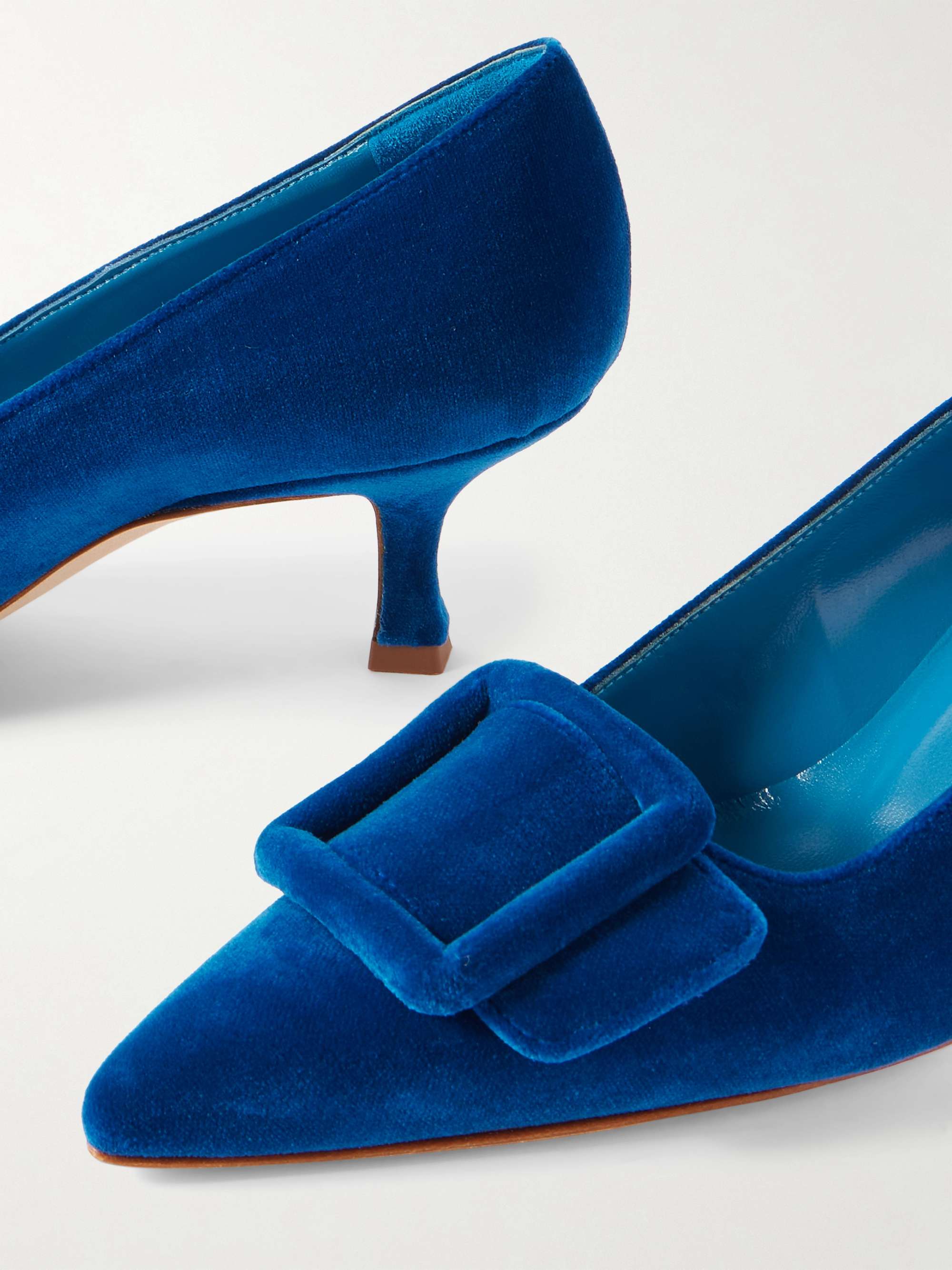 MANOLO BLAHNIK 
