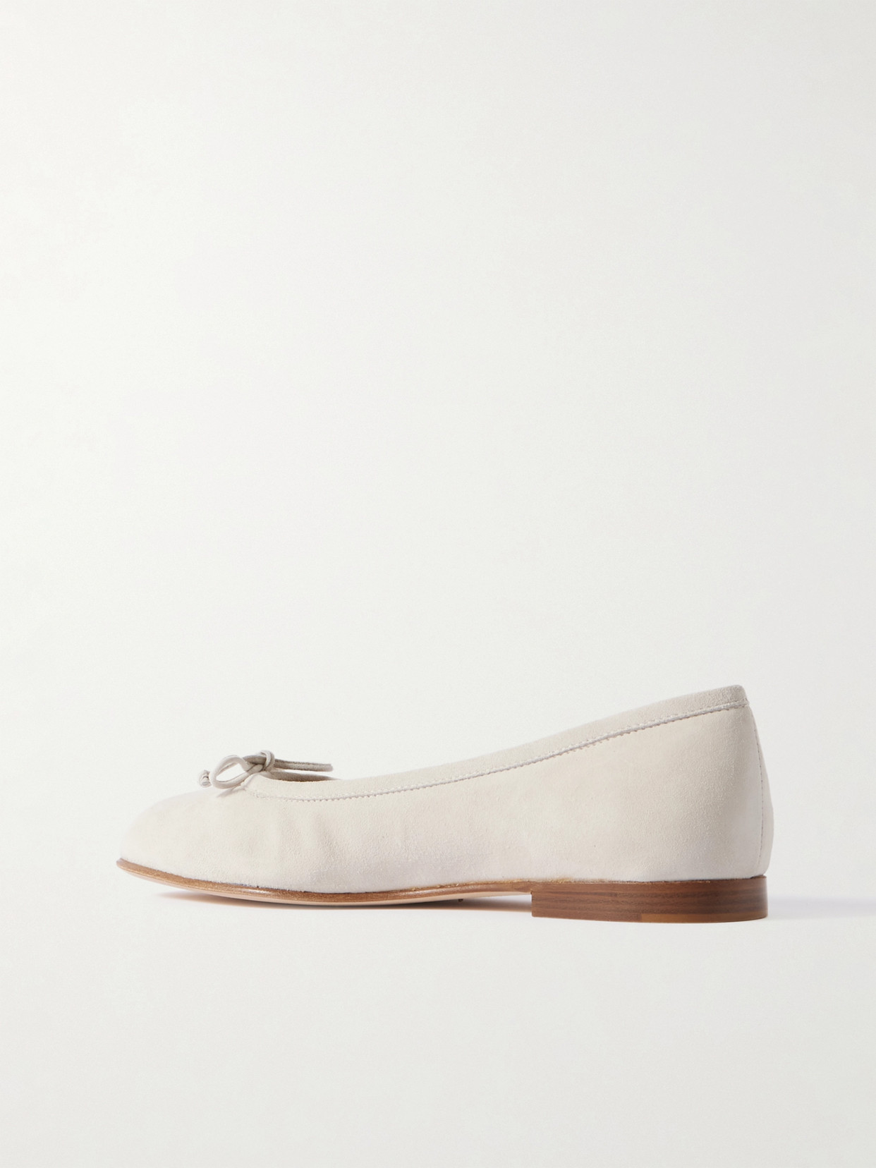 Manolo Blahnik Veralli Bow Ballet Flat In Cream