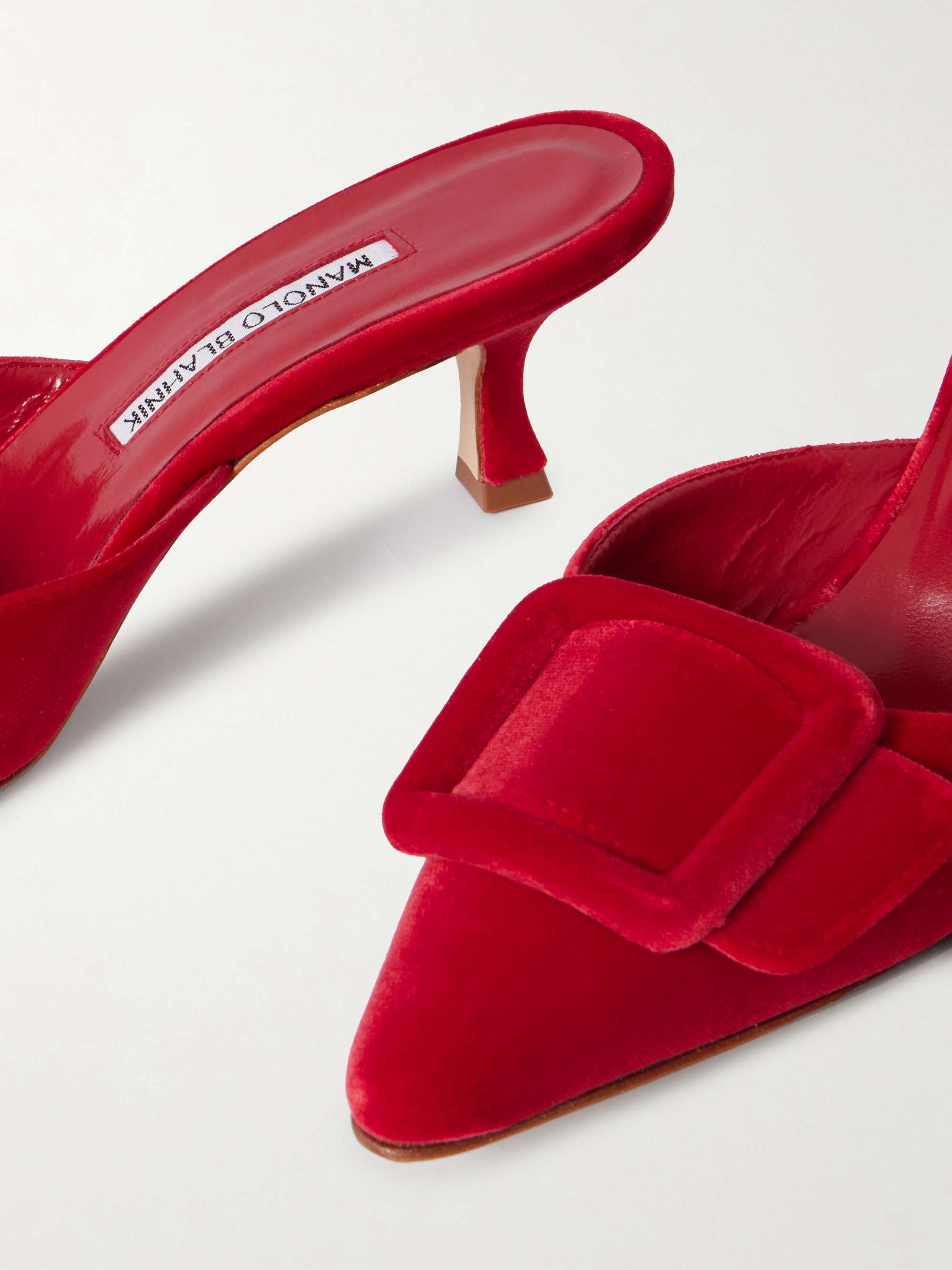 MANOLO BLAHNIK 