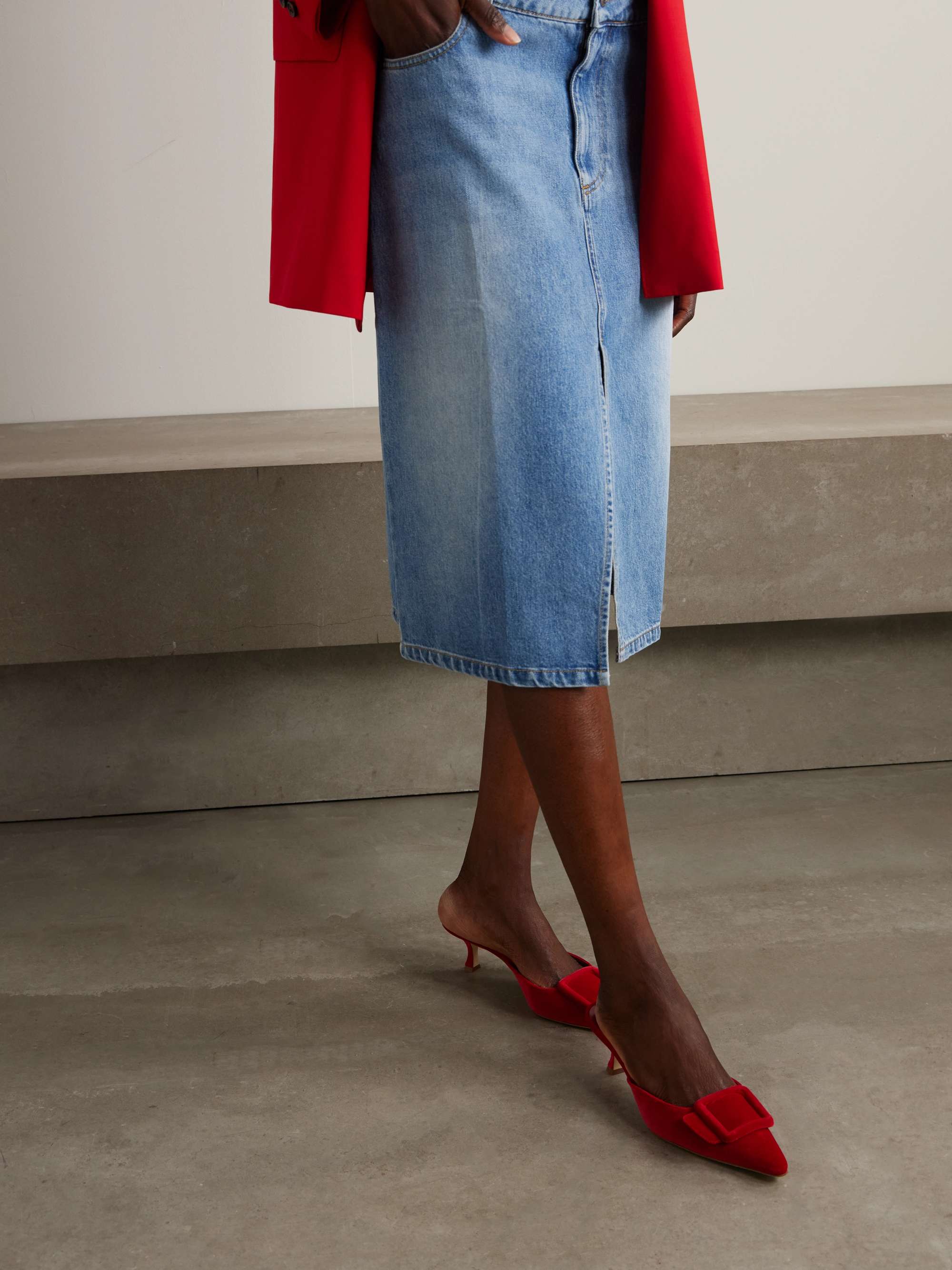 MANOLO BLAHNIK 