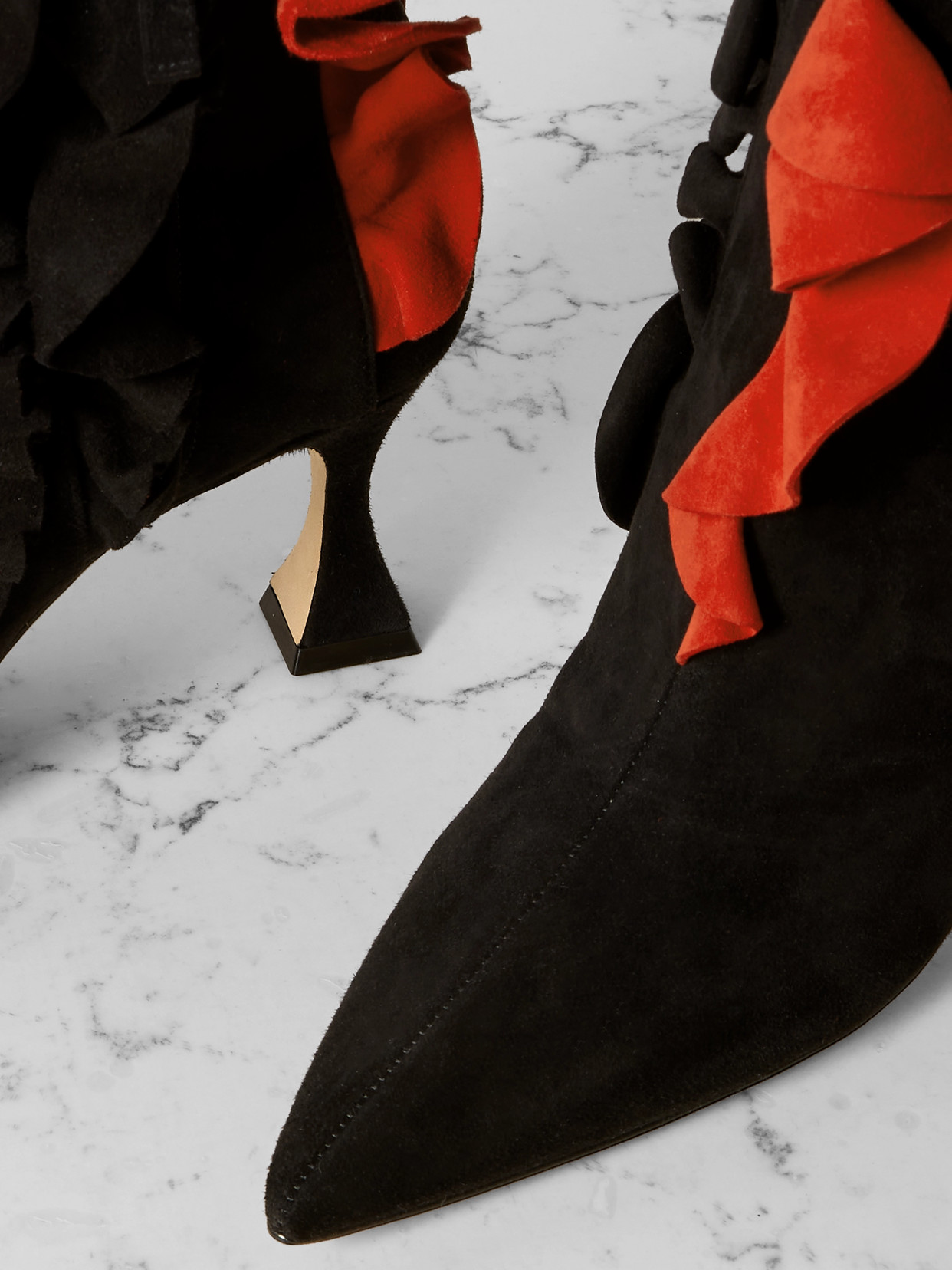 Pompa 70 Ruffled Suede Pointed-Toe Ankle Boots