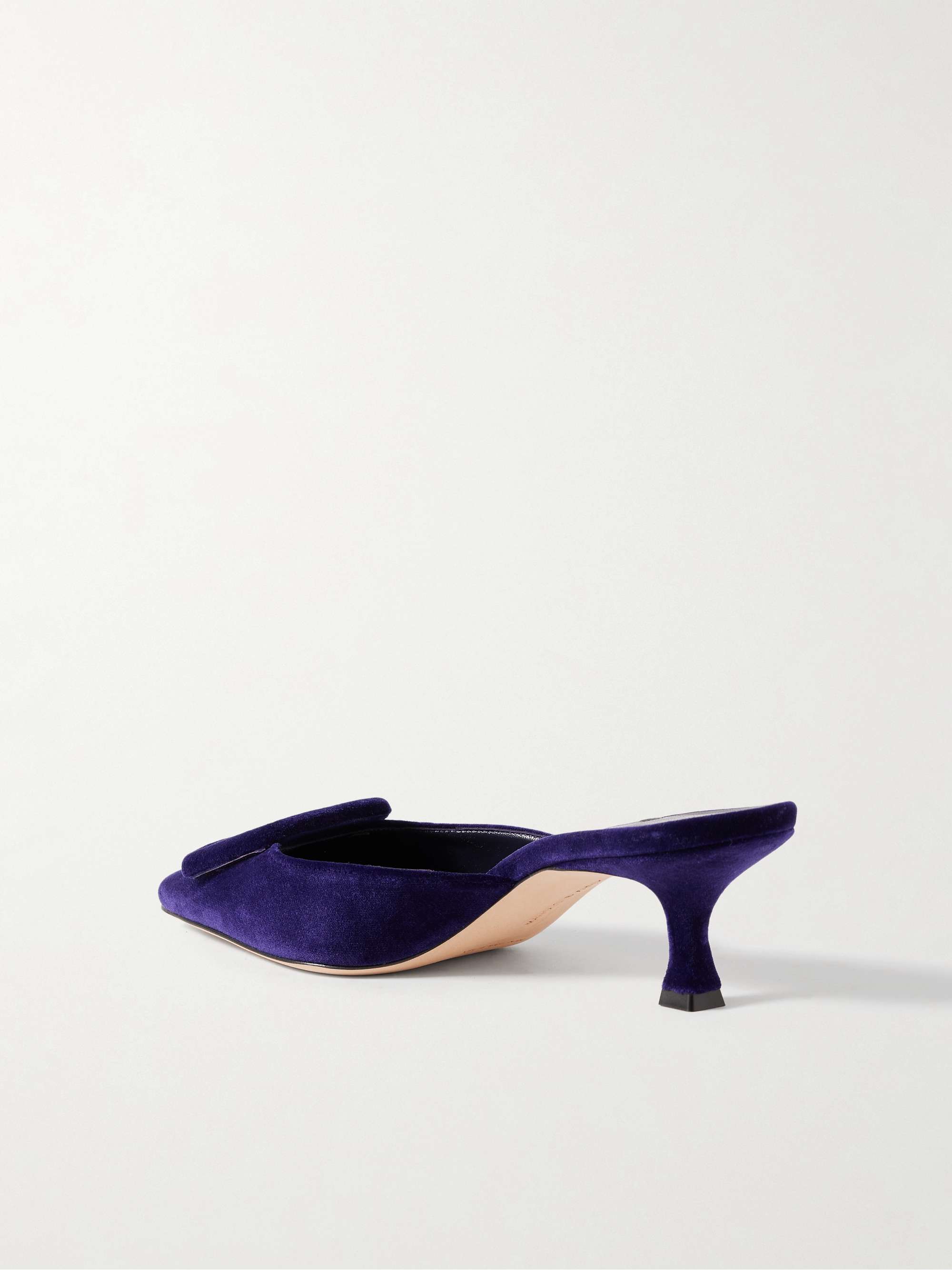 MANOLO BLAHNIK 