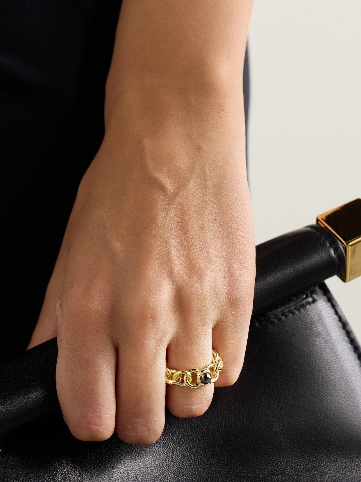 Spinelli Kilcollin Serpens Large 18-karat Gold Diamond Ring In Black