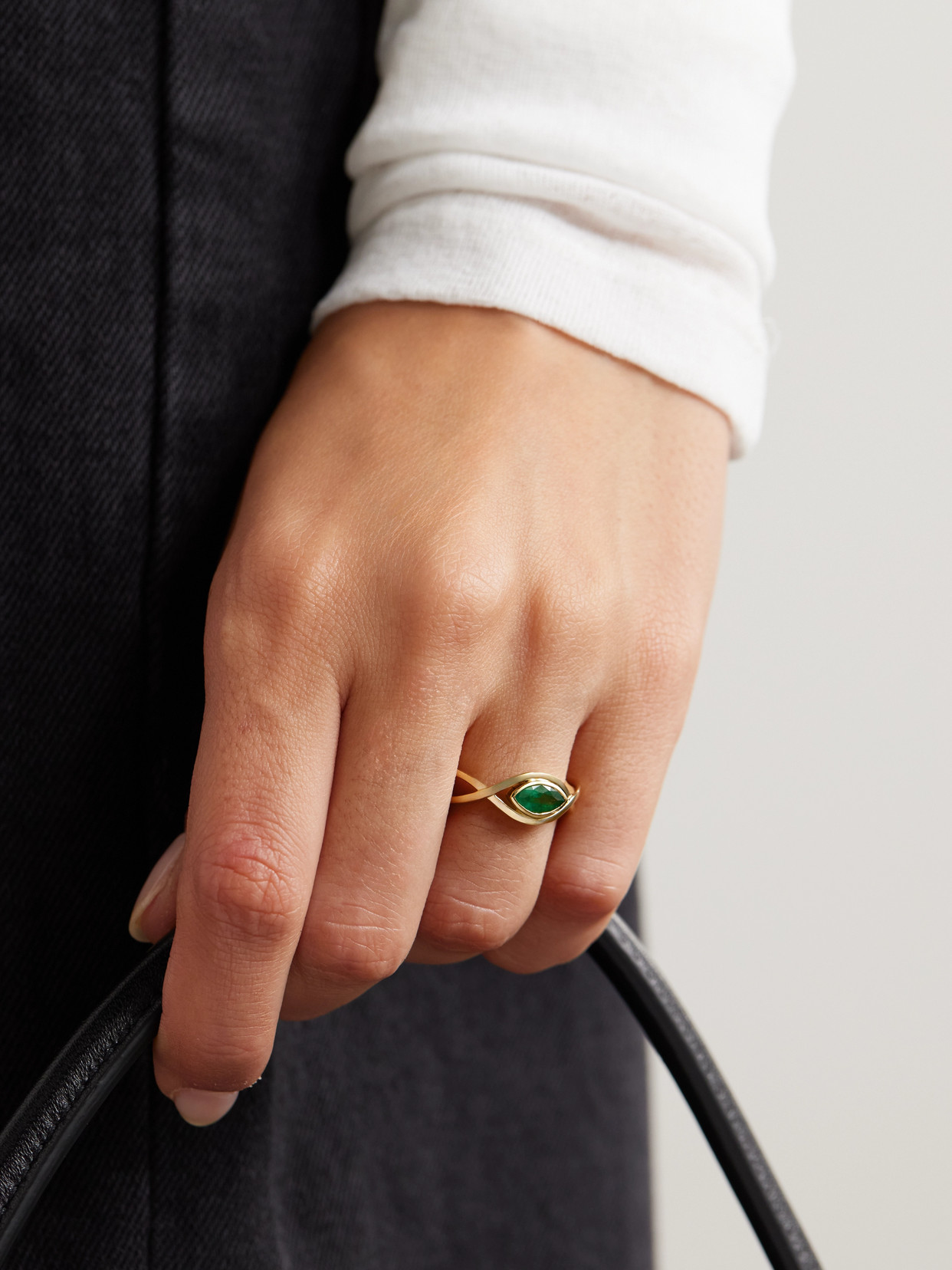 Shay Vine 18-karat Gold Emerald Ring In Gold
