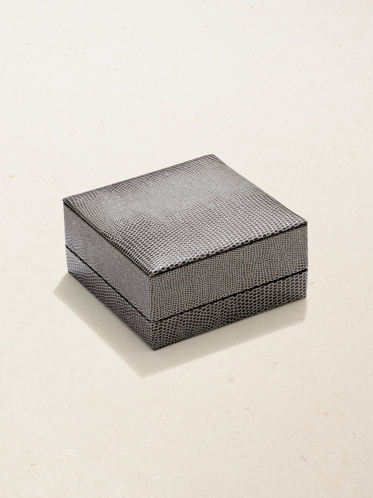 Shay Infinity Link 18-karat White Gold Diamond Bracelet In Gold