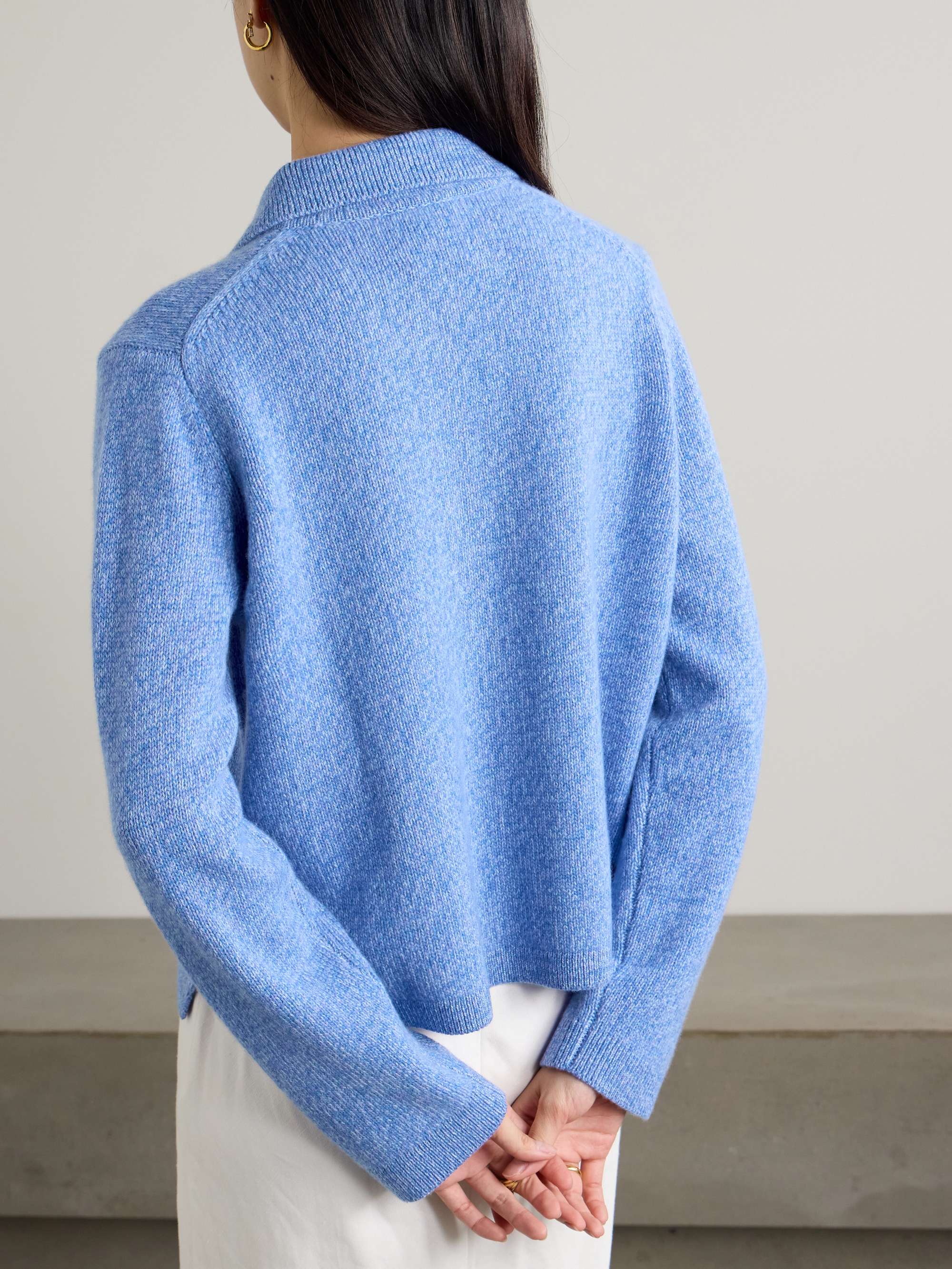 ALLUDE 