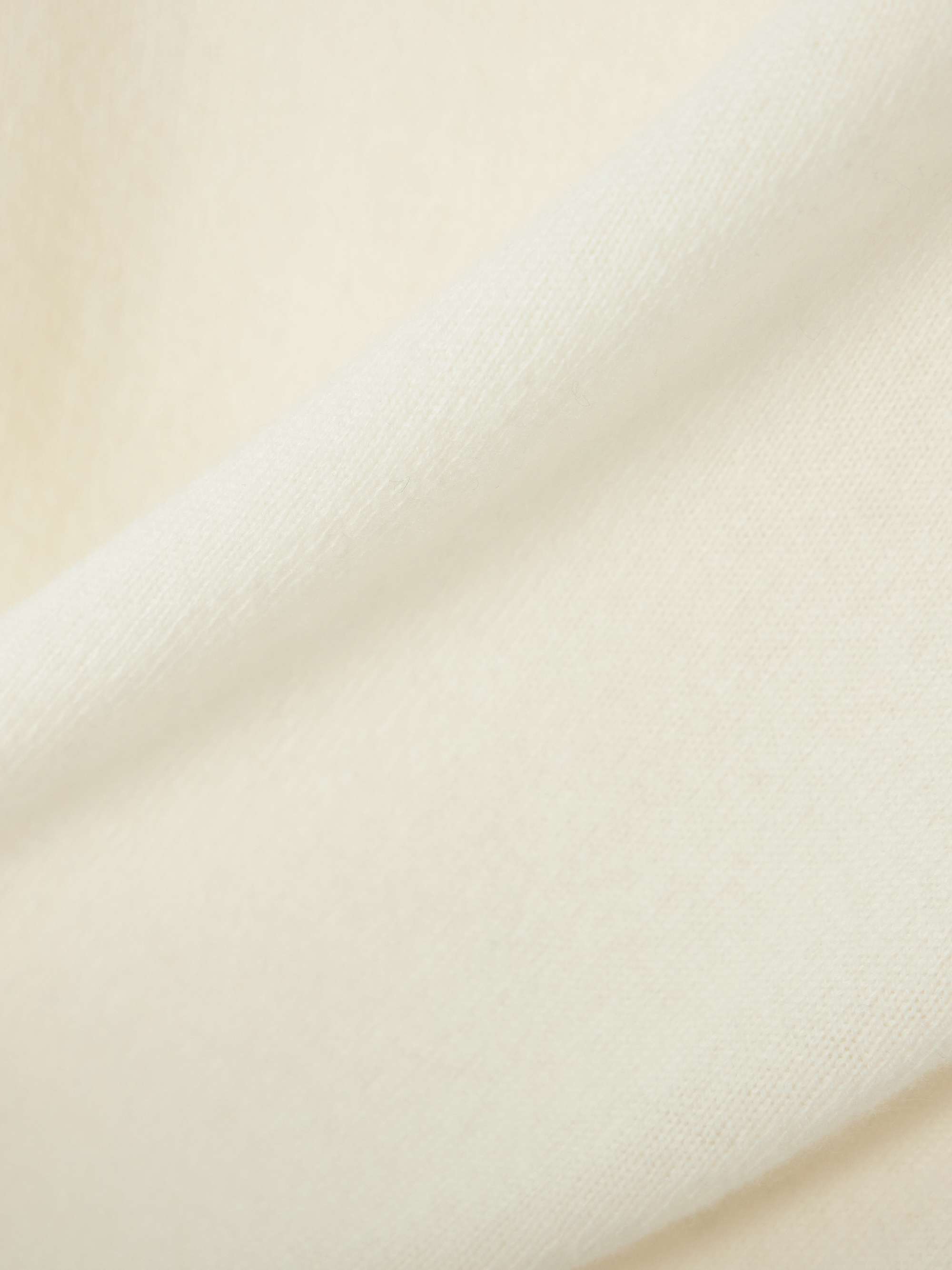 ALLUDE 