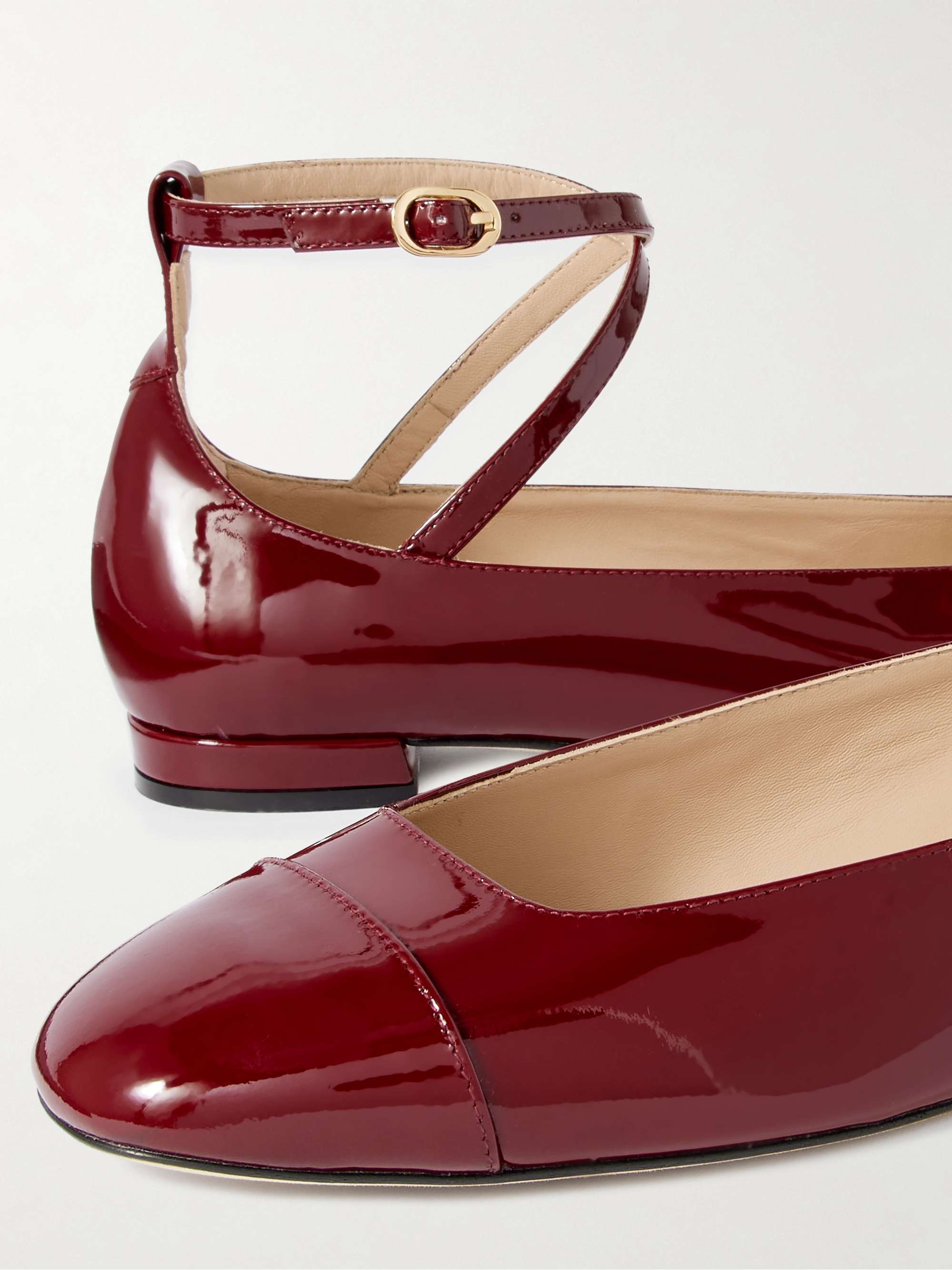 STUART WEITZMAN 