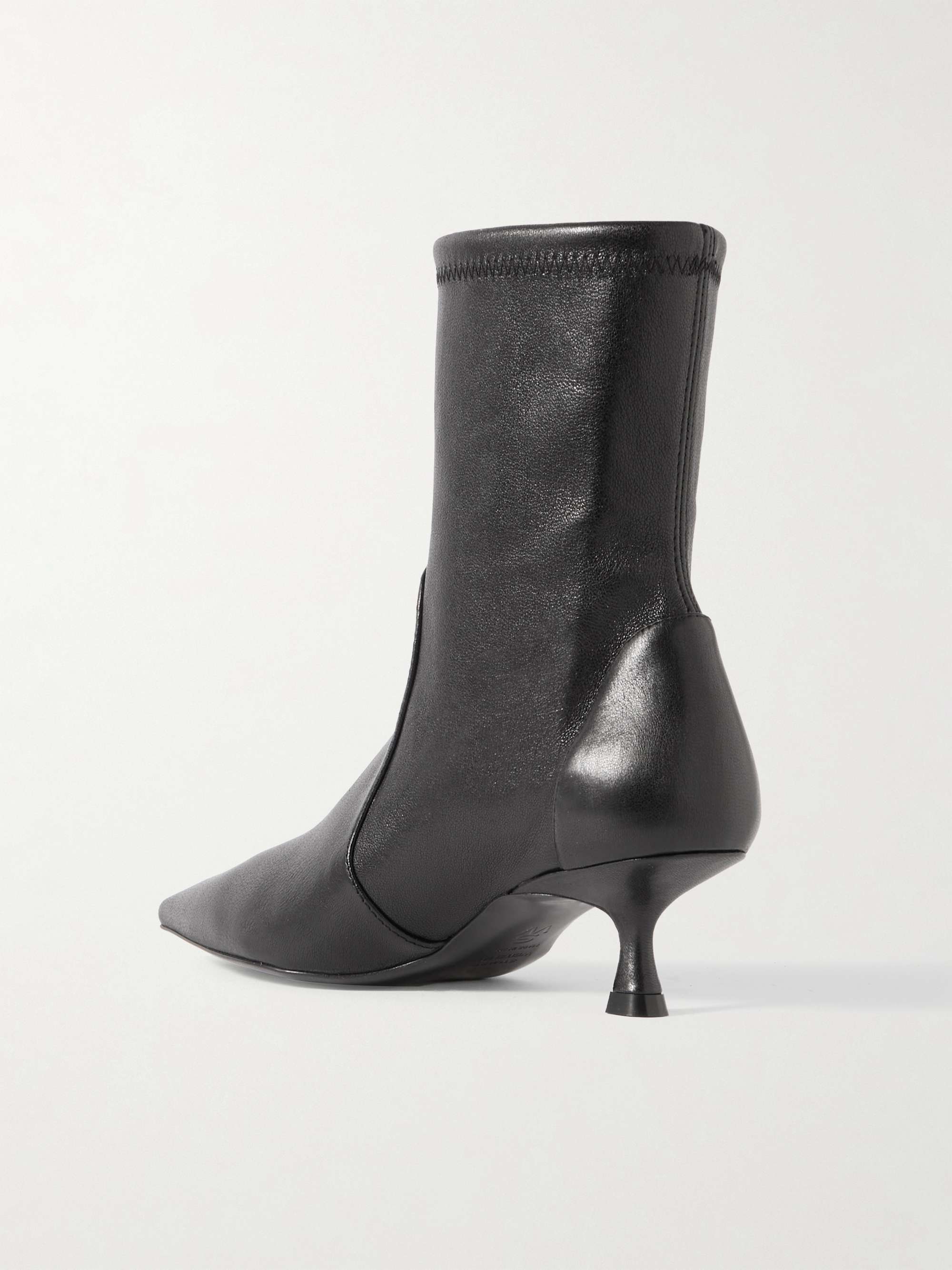 STUART WEITZMAN 