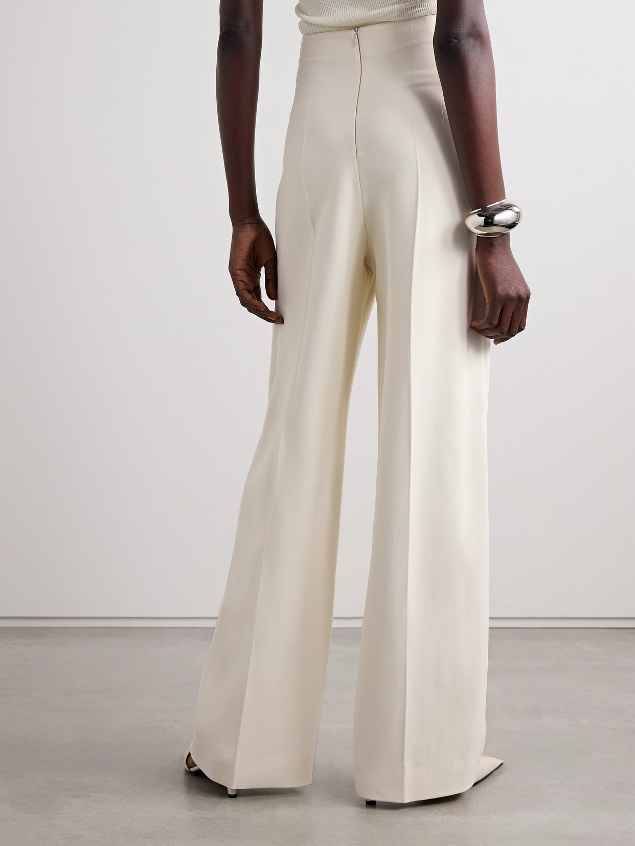 Fforme Peyton Crepe Wide-leg Pants In Cream
