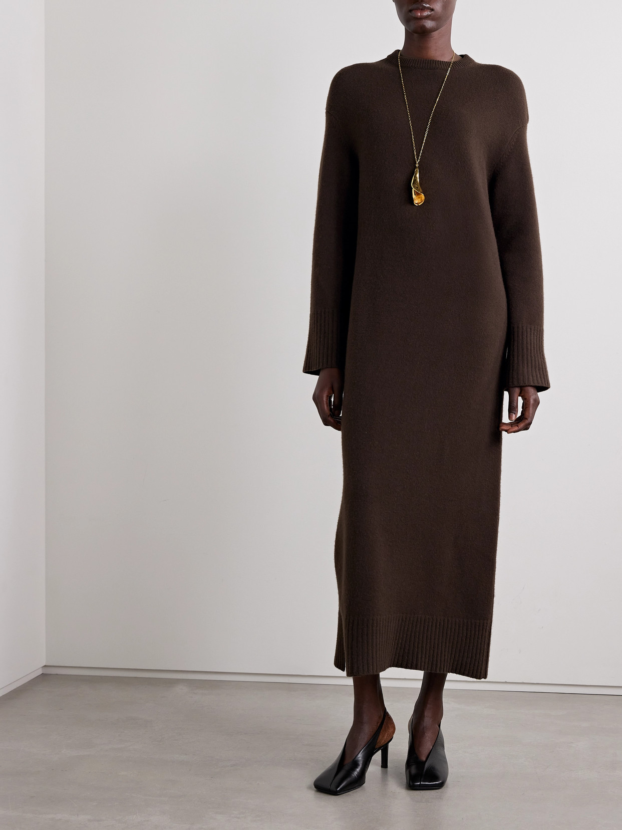 Fforme Ainsley Ribbed Wool And Cashmere-blend Maxi Dress In Brown