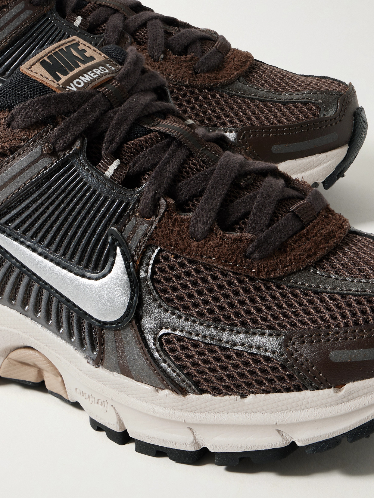 Nike Zoom Vomero 5 Leather And Suede-trimmed Mesh Sneakers In Brown