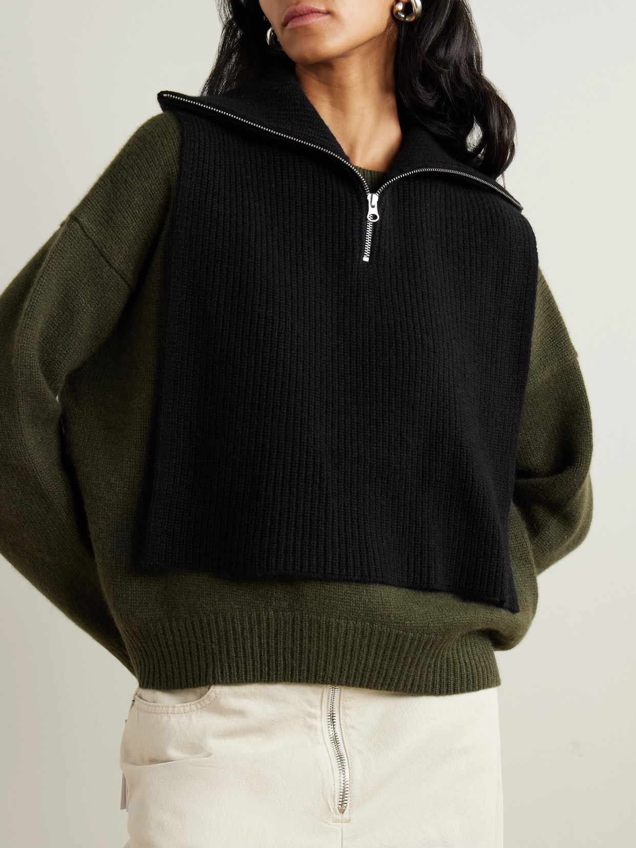 Arch4 Jetta Ribbed Cashmere Half-zip Snood In Black