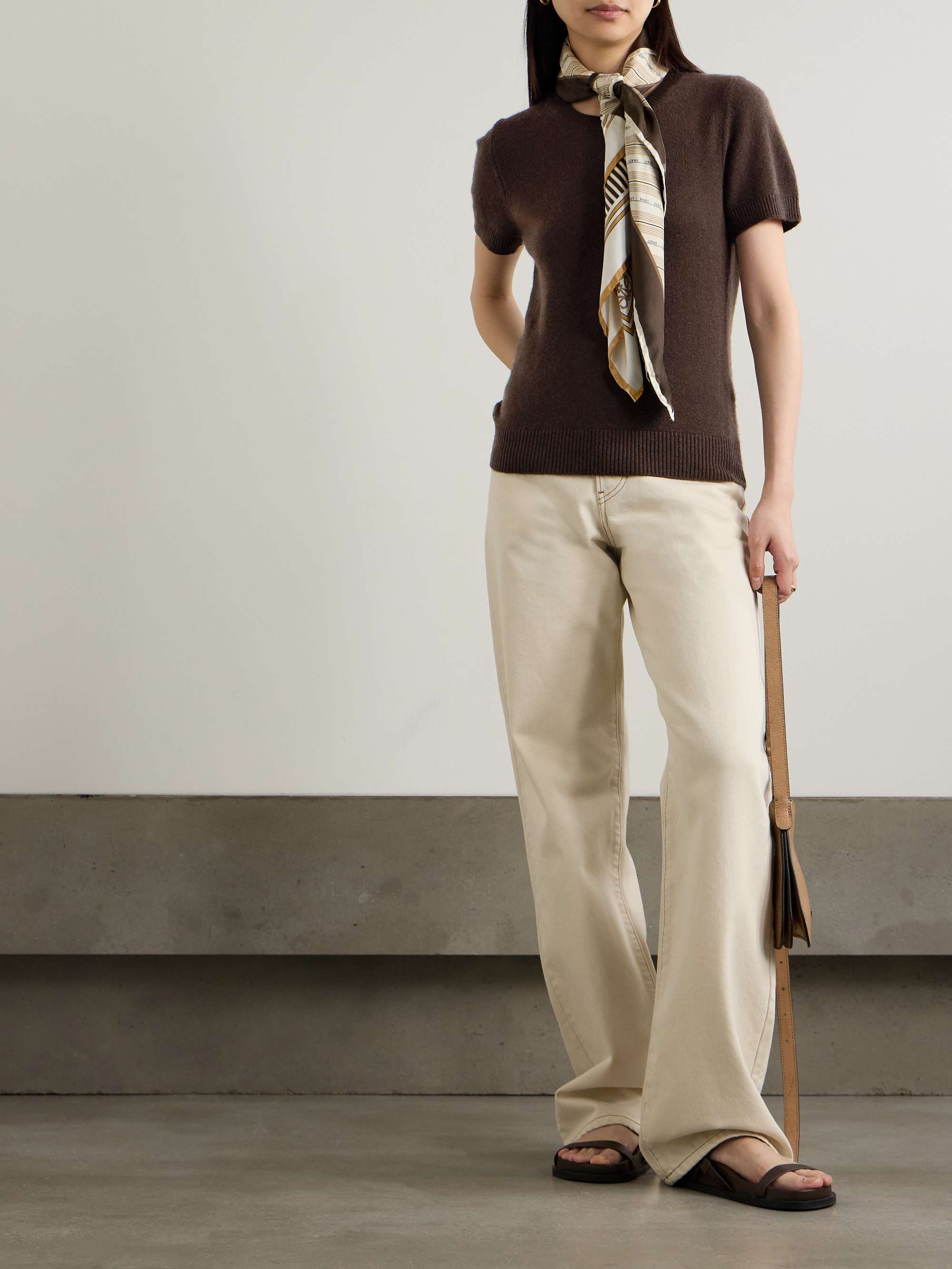 ALLUDE 