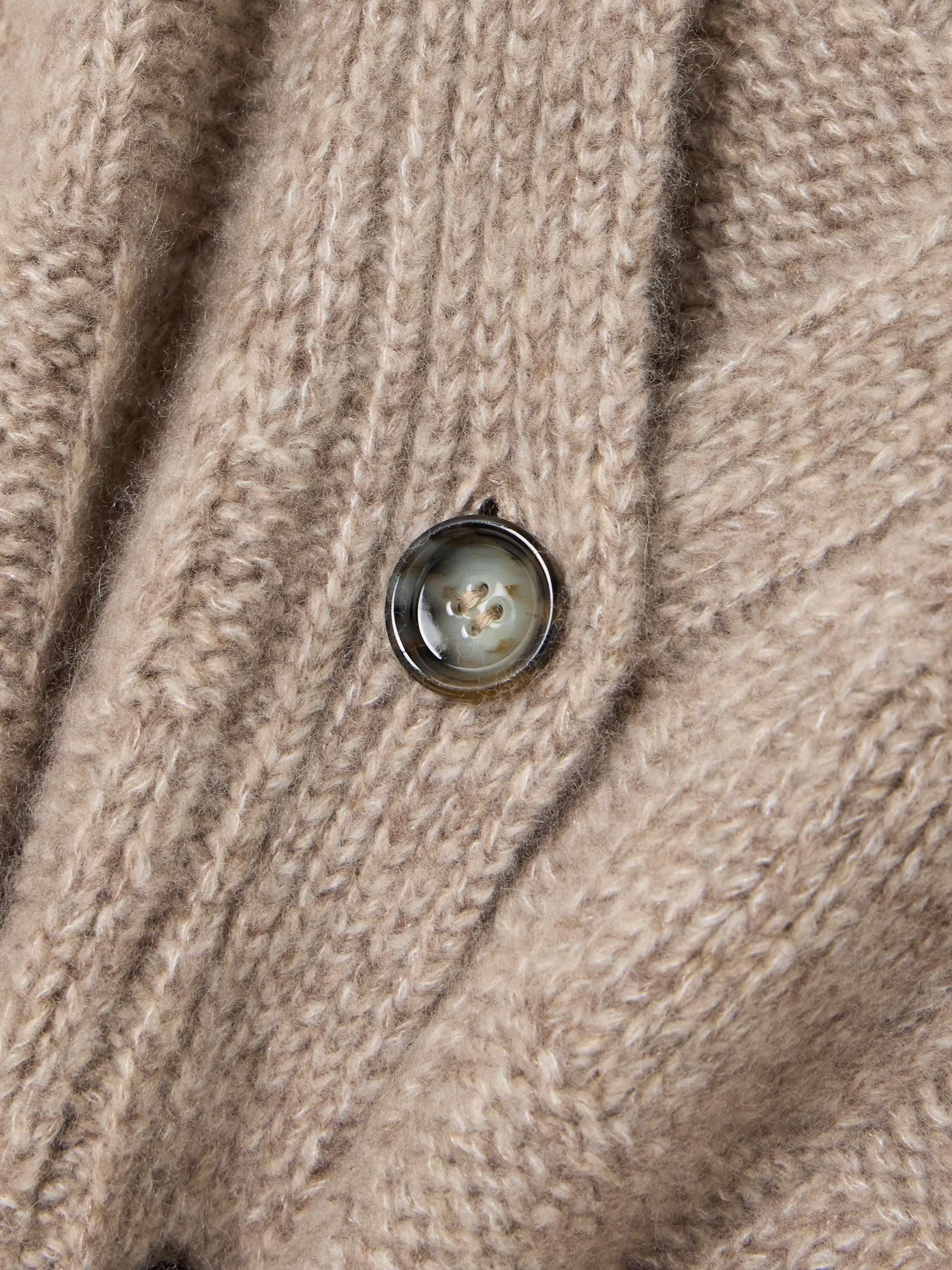 ALLUDE 