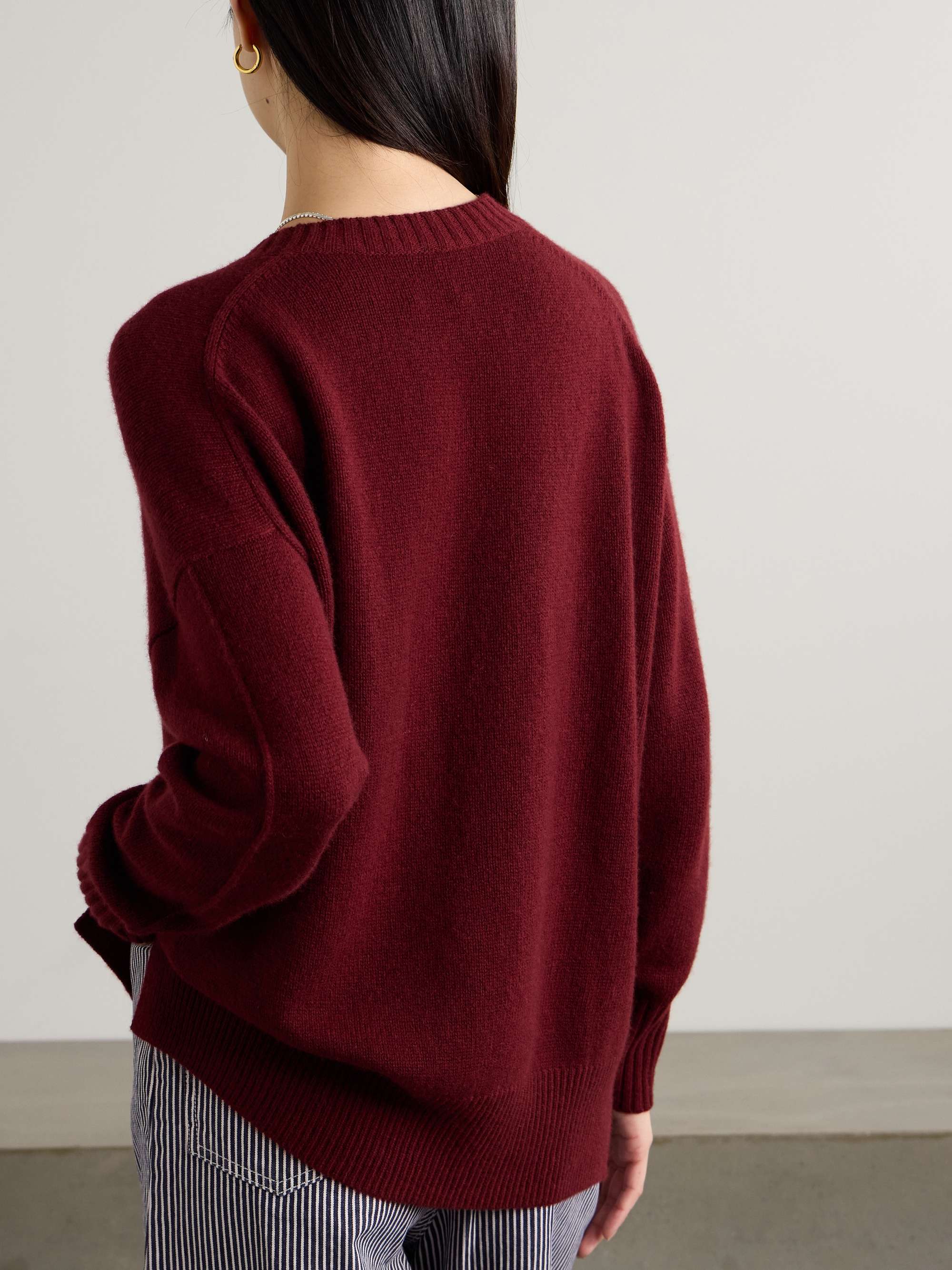 ALLUDE 