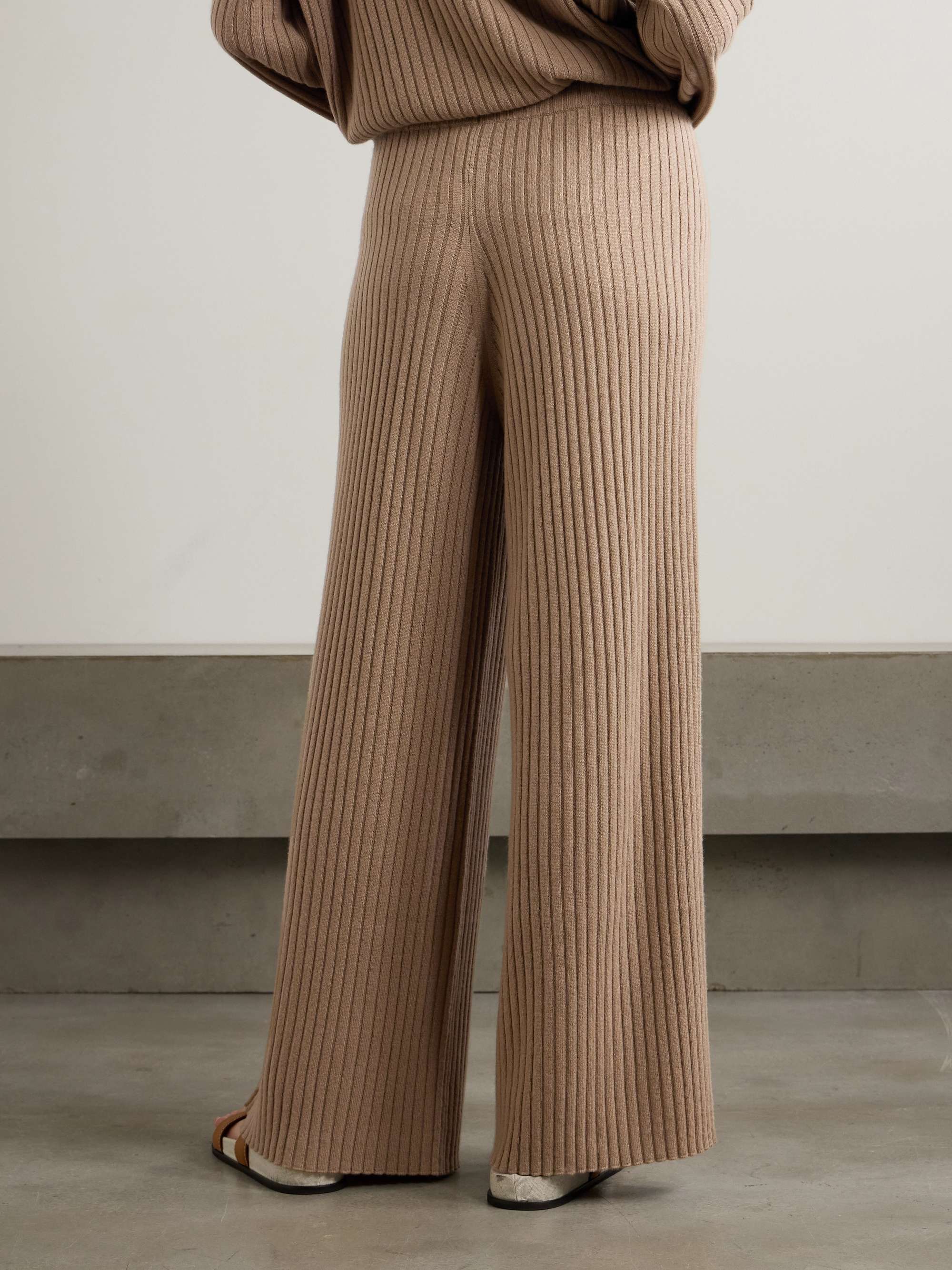 ALLUDE 