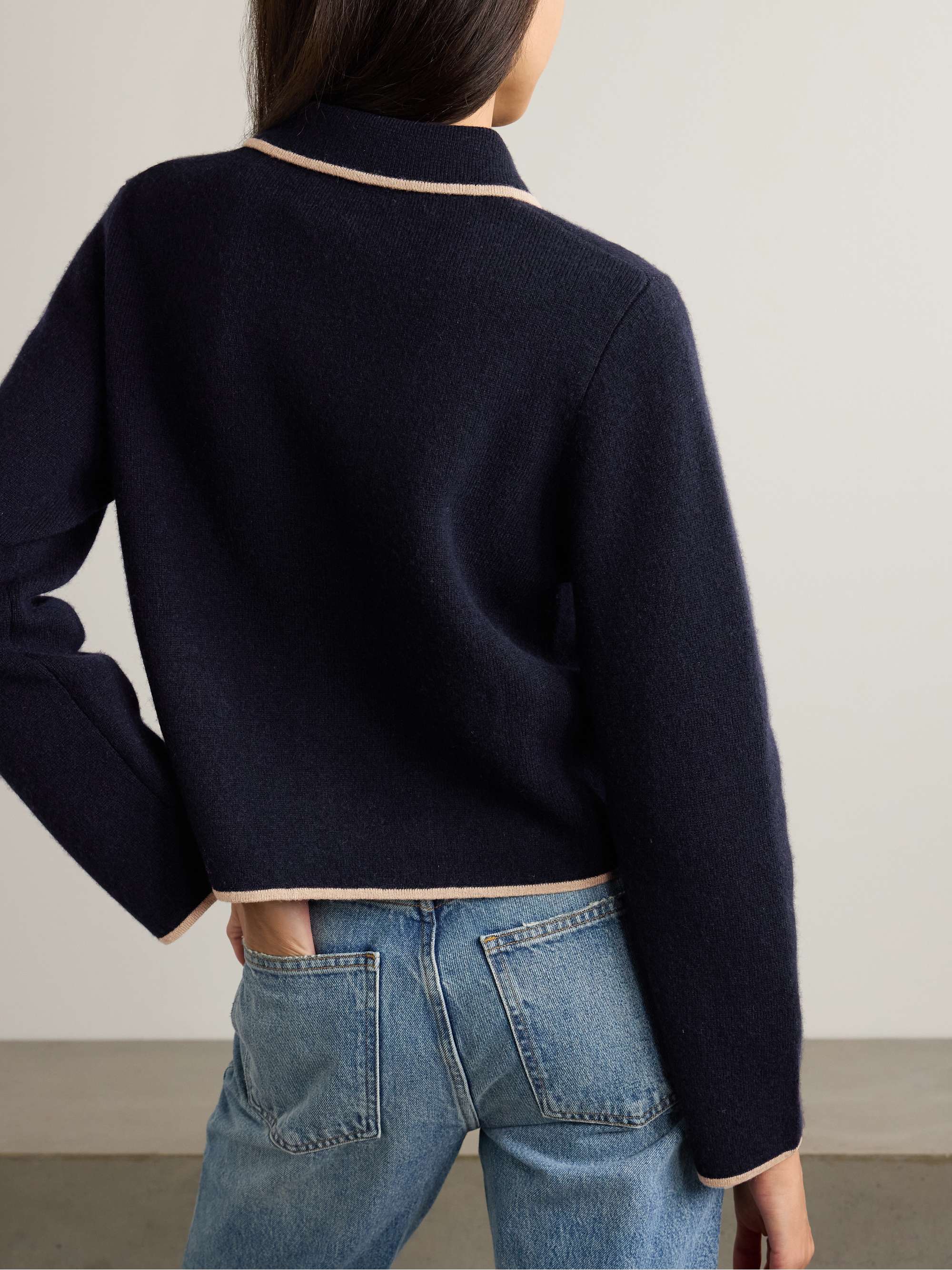 ALLUDE 