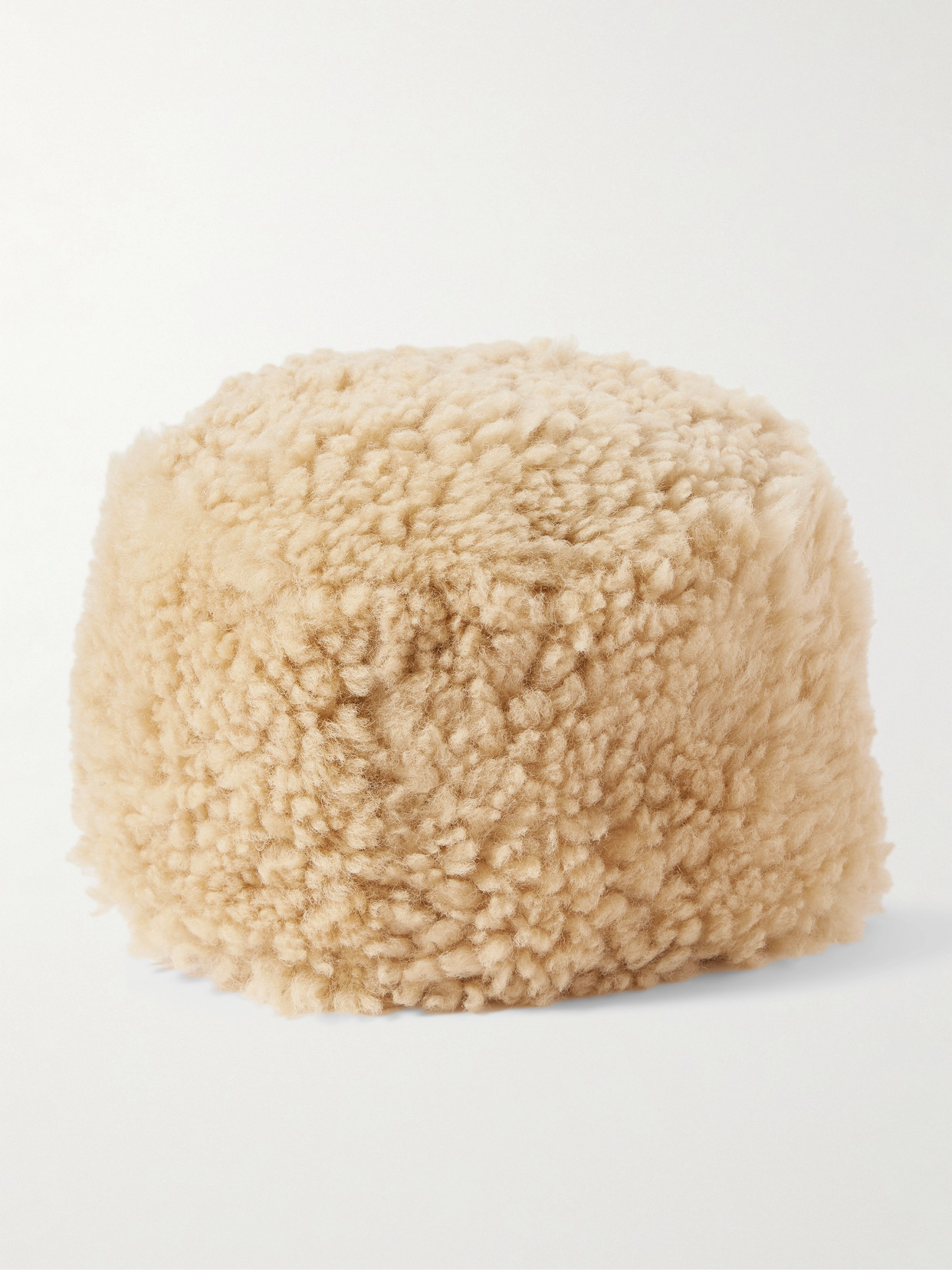 TOTEME - Shearling Hat - Cream