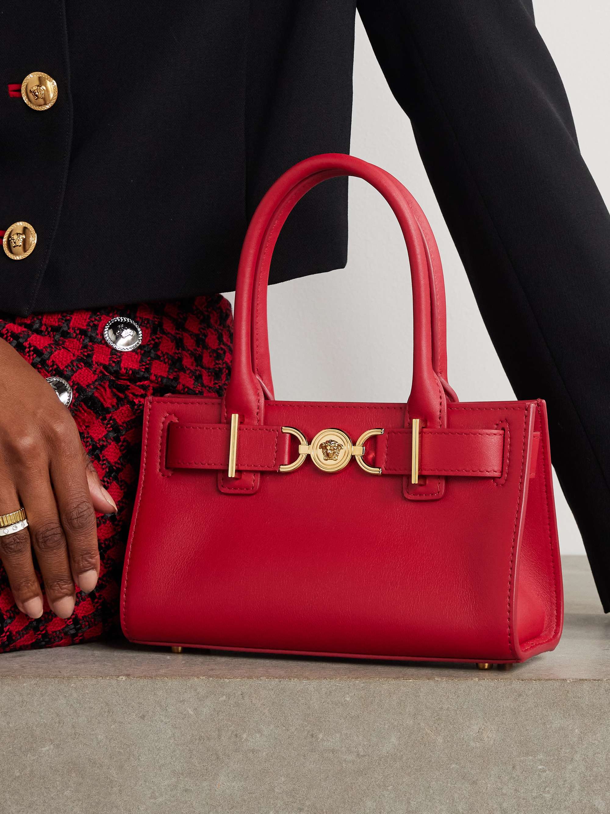 VERSACE 