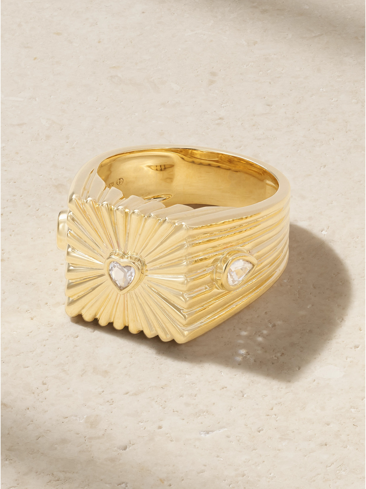 Yvonne Léon - Surprise 9-karat Gold Sapphire Ring - 7 1/2
