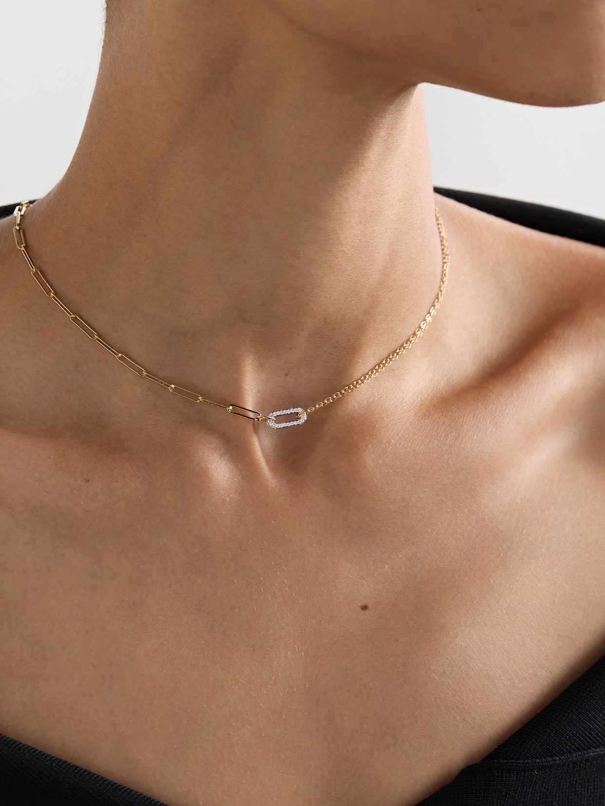 Shop Yvonne Léon 18-karat Yellow And White Gold Diamond Necklace