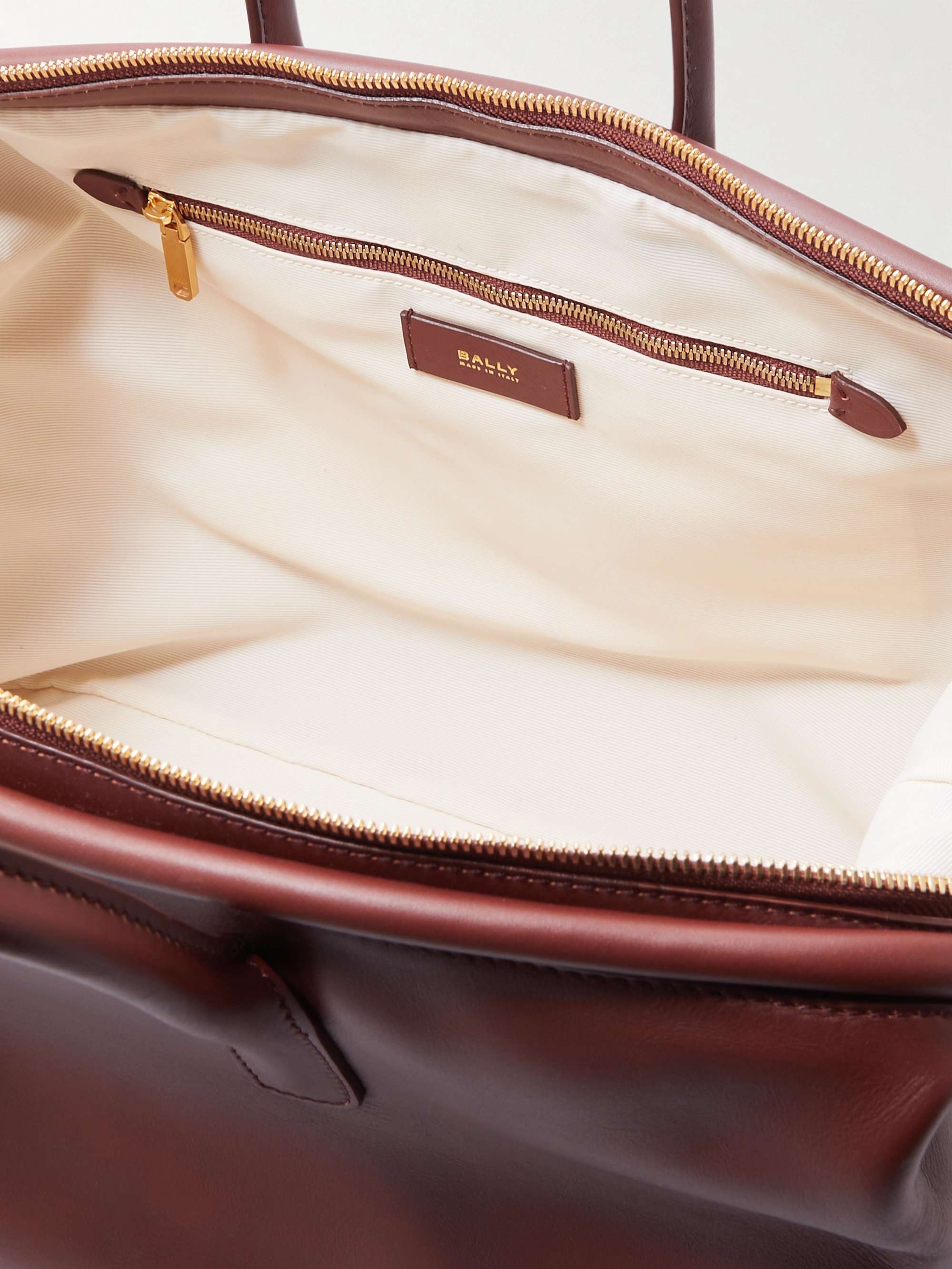 BALLY 