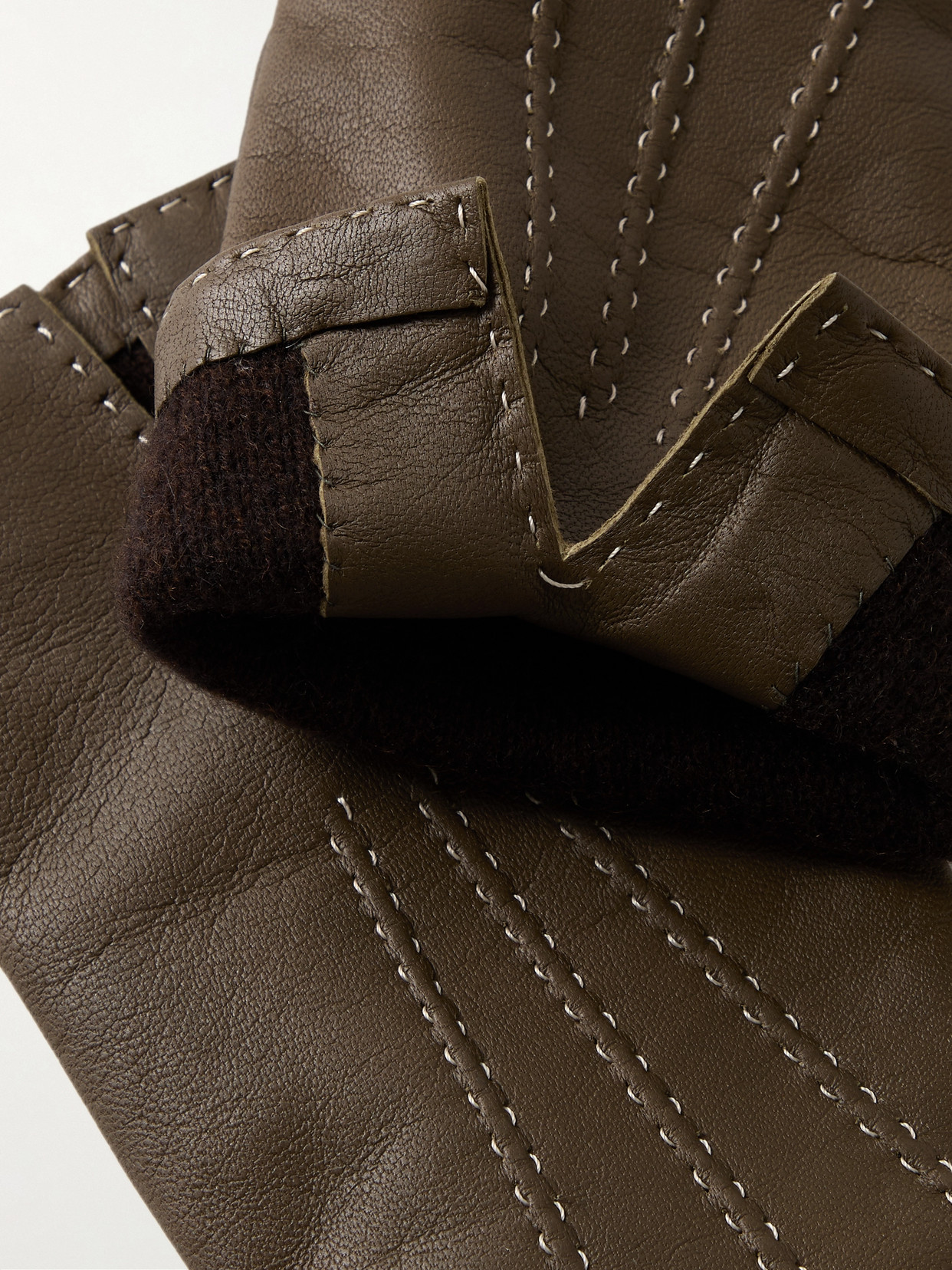 The Row Florence Leather Gloves In Green