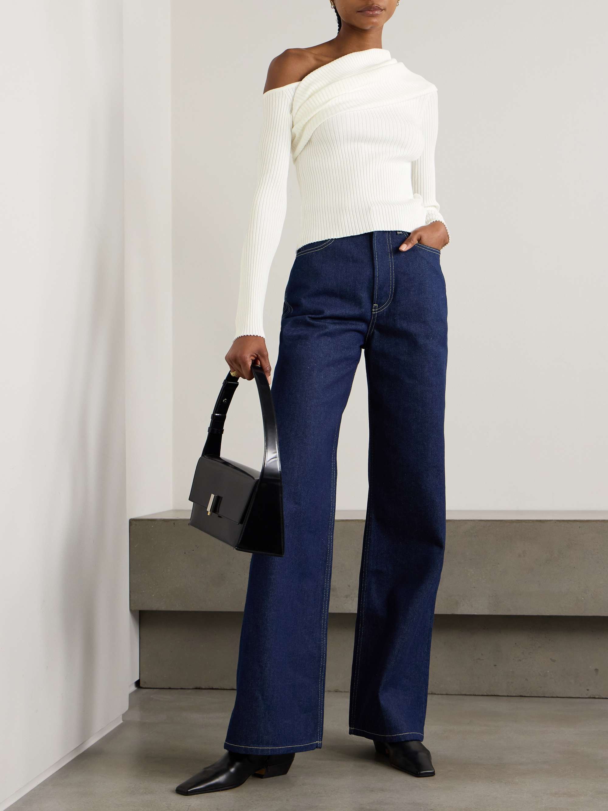 COURRÈGES 
