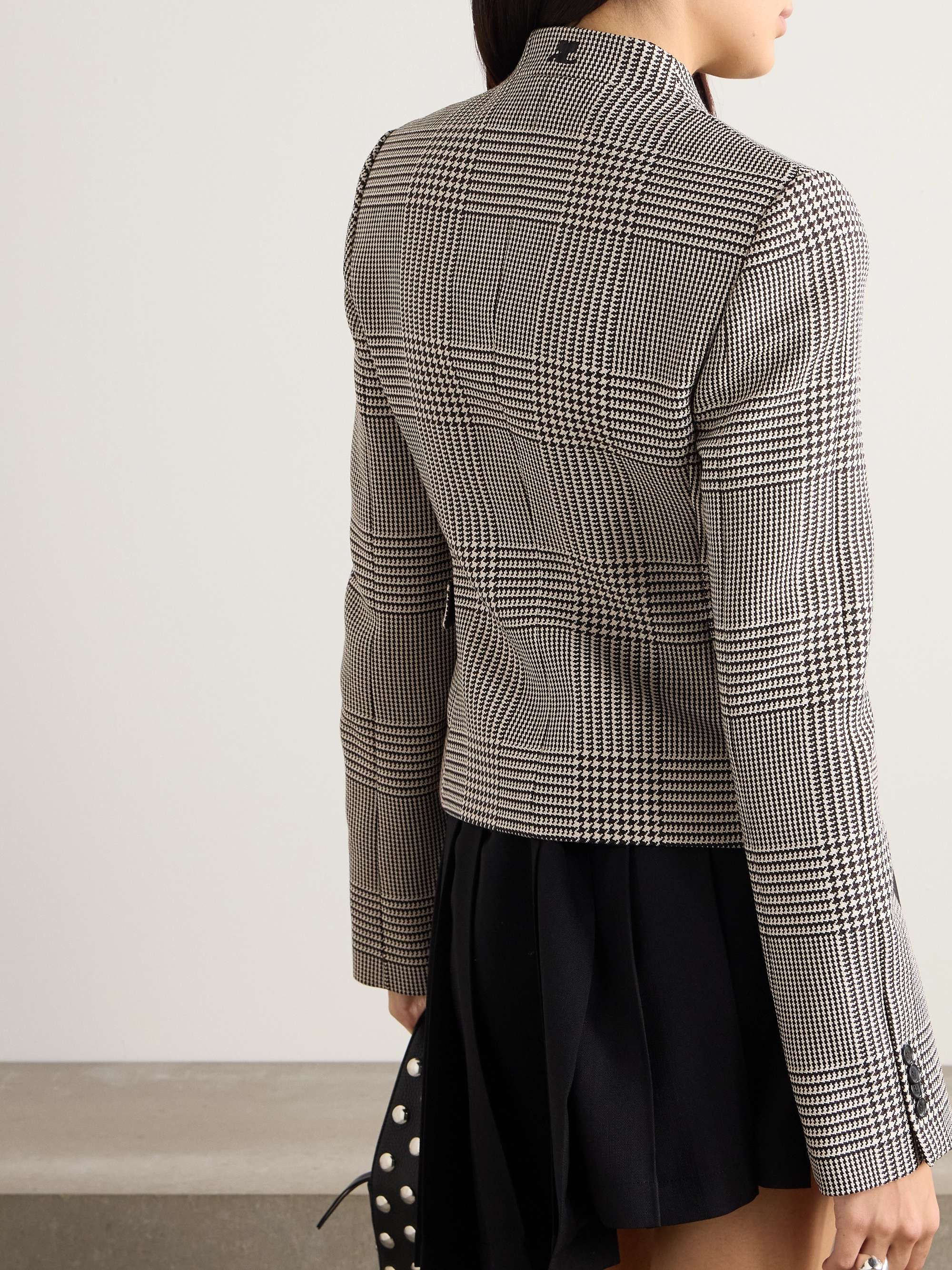 COURRÈGES 