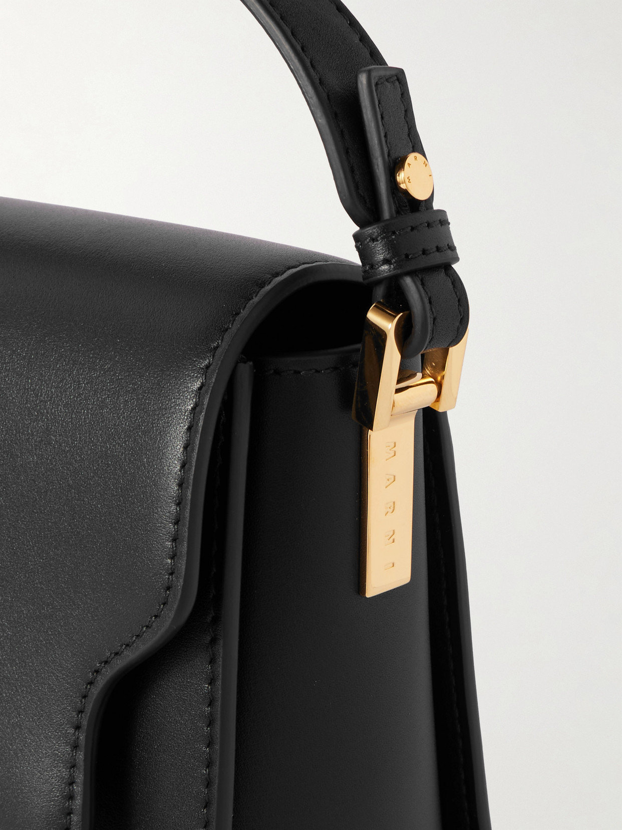 Marni Medium Leather Shoulder Bag In Black