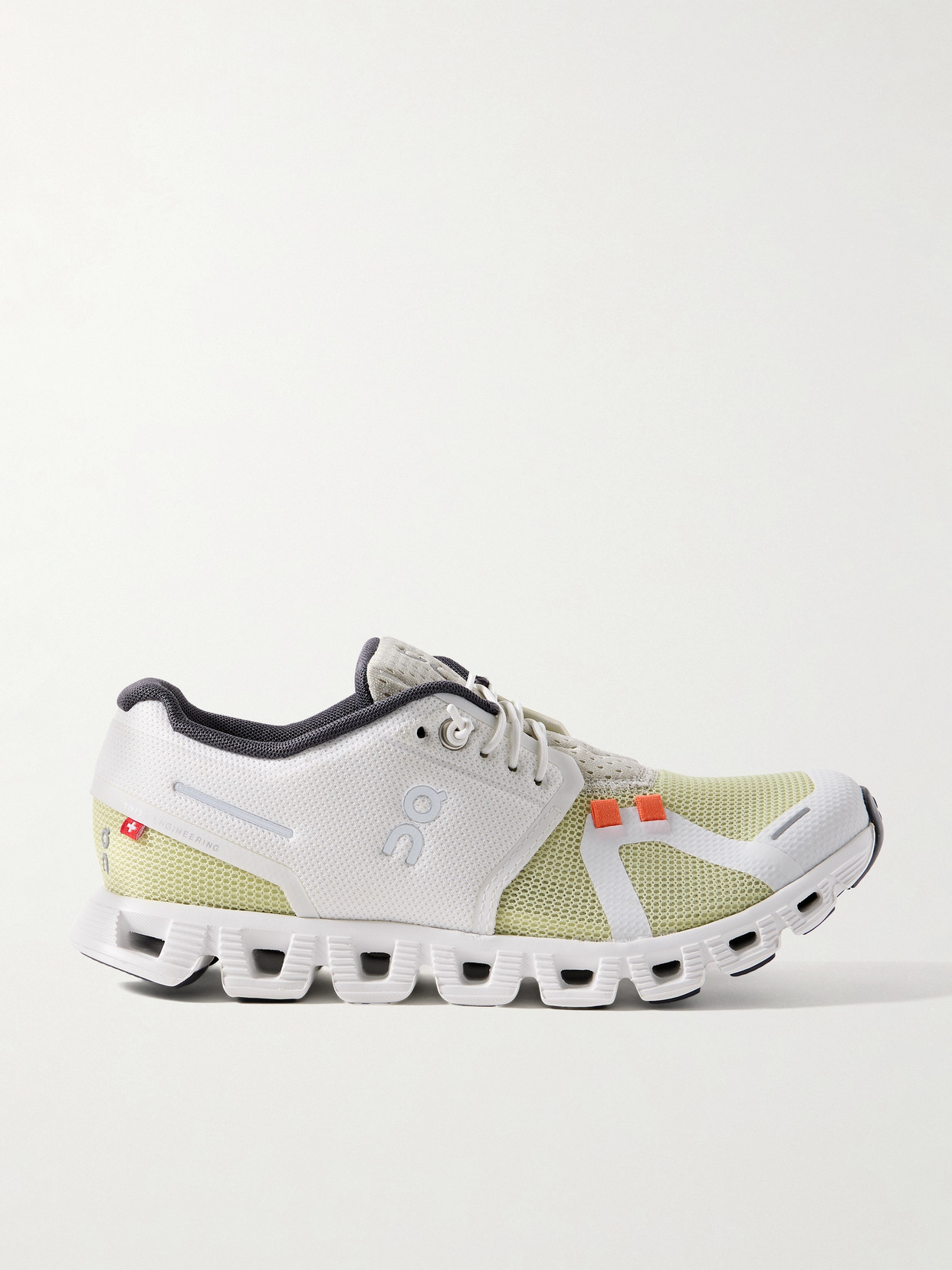On Cloud 5 Push Sneaker In White
