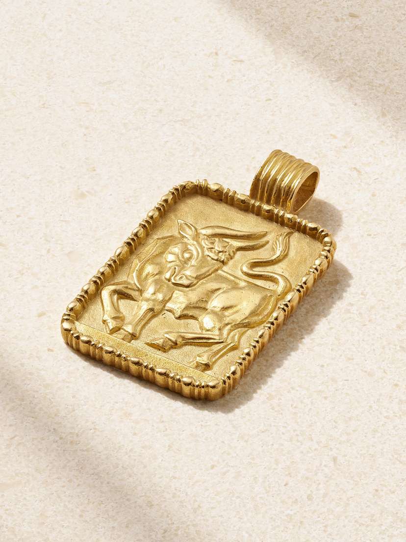 Stephanie Windsor + Fred Of Paris Vintage 1970s Taurus 18-karat Gold Pendant