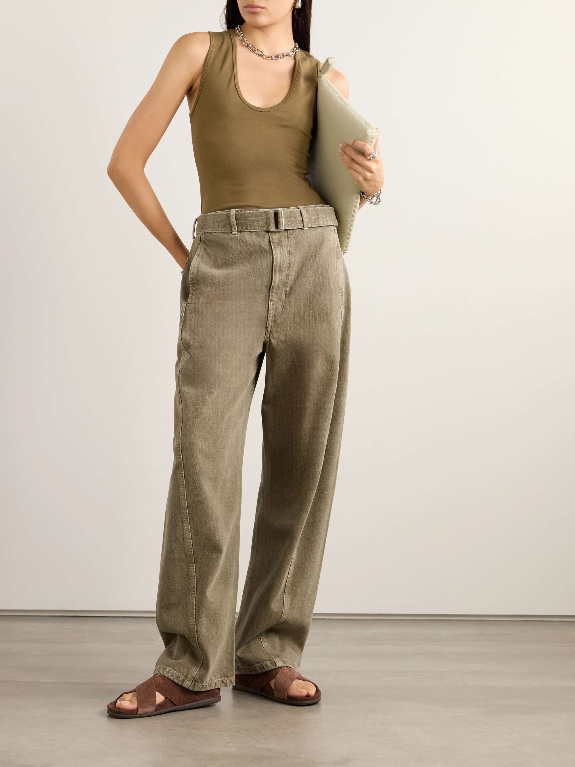 Jeans twisted leg deals