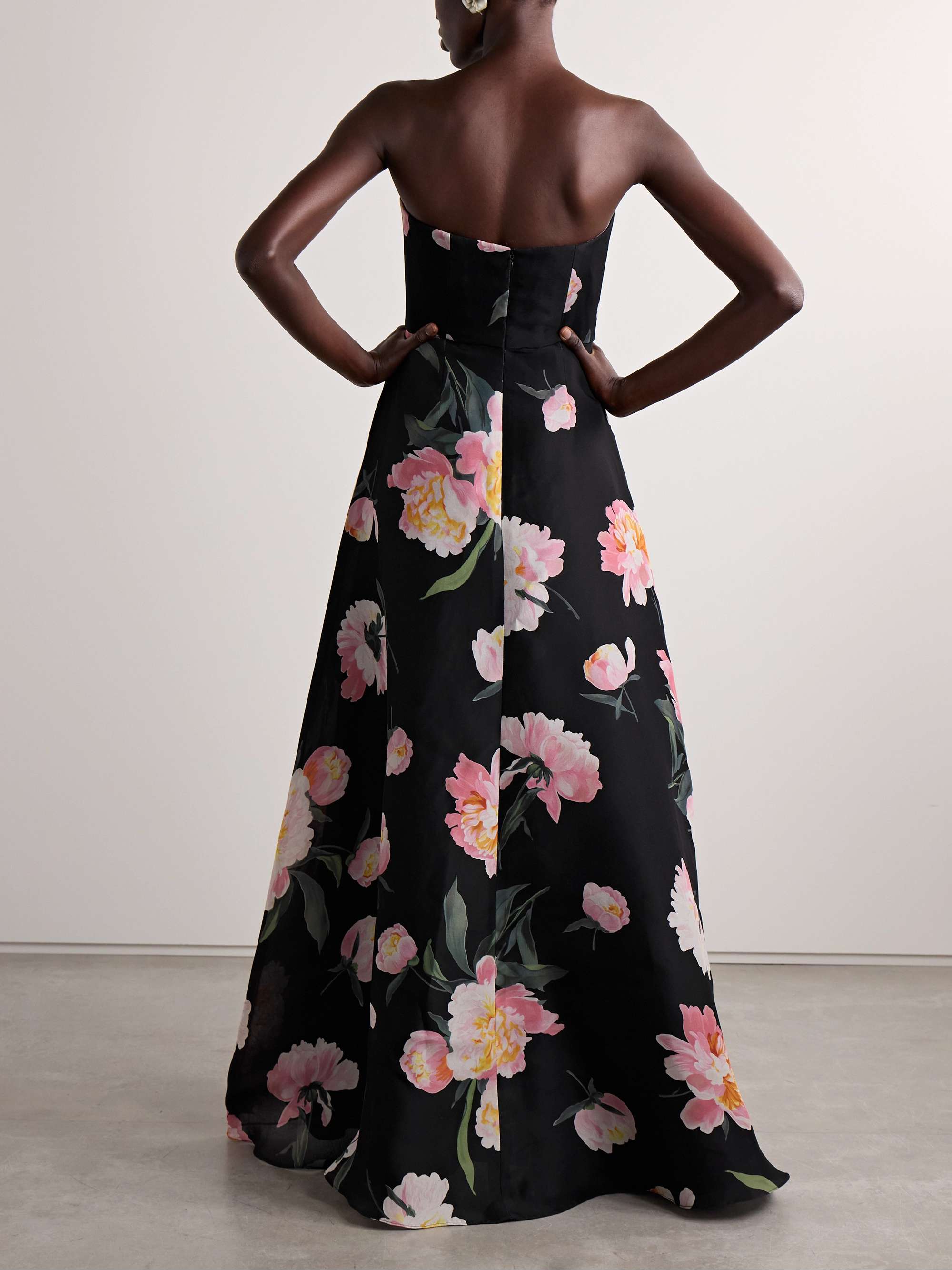 CAROLINA HERRERA 