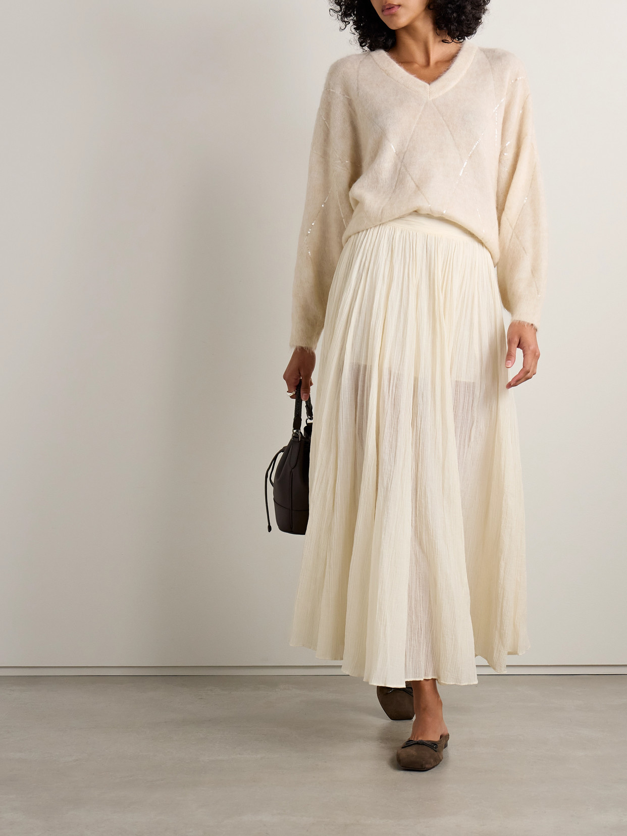 Brunello Cucinelli Sequin-embellished Brushed Knitted Sweater In Neutrals