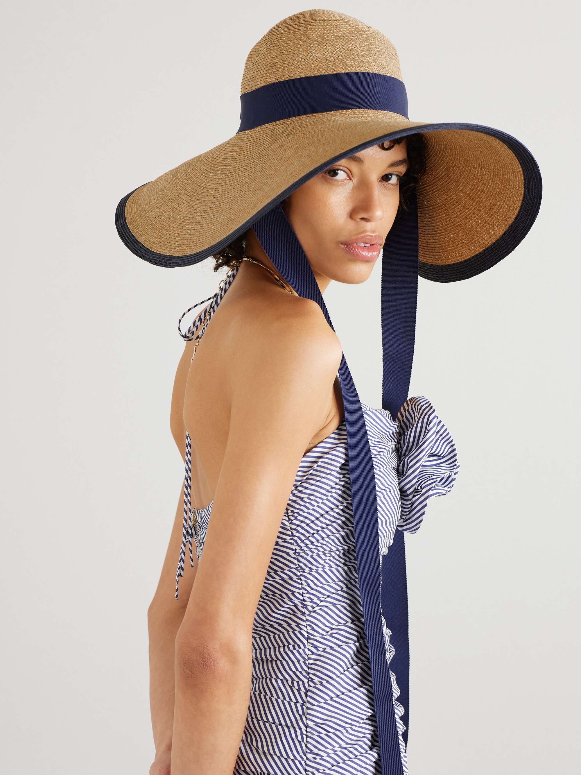 CAROLINA HERRERA 