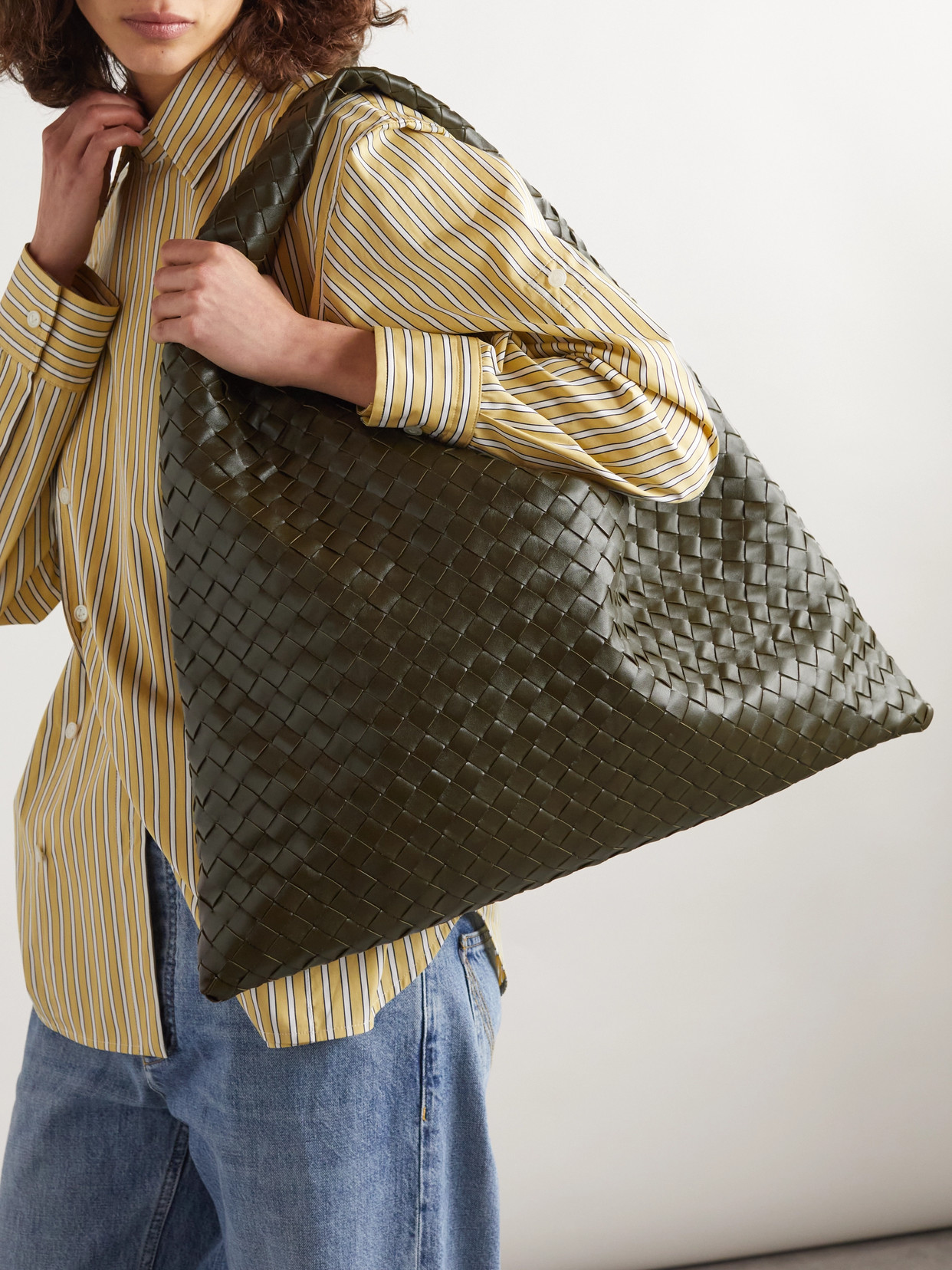 Hop Large Intrecciato Leather Tote