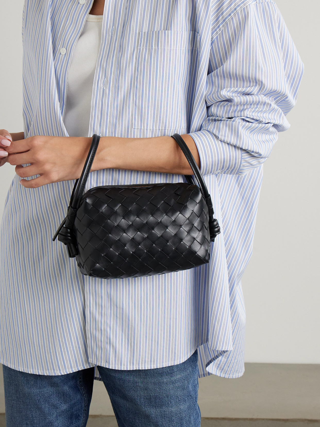 Avenue Small Intrecciato Shoulder Bag
