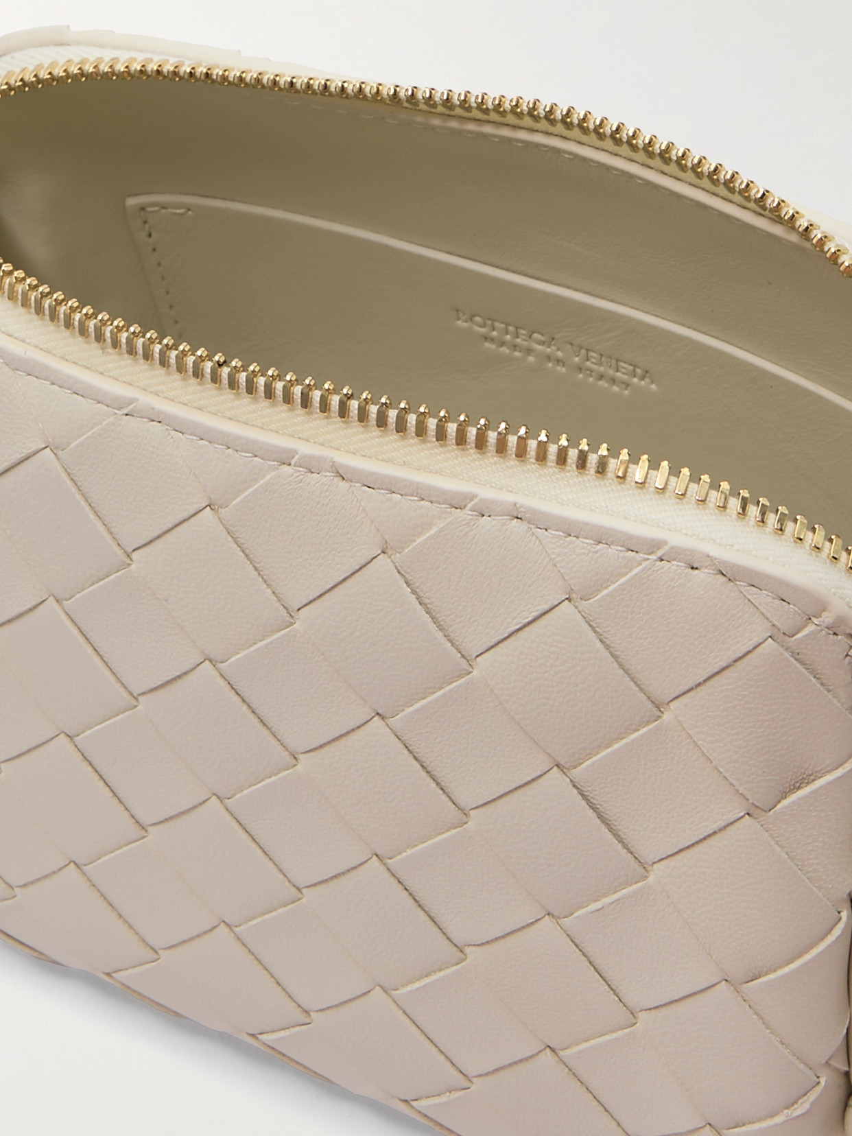 Bottega Veneta Concert Pouch Intrecciato Leather Shoulder Bag In Cream