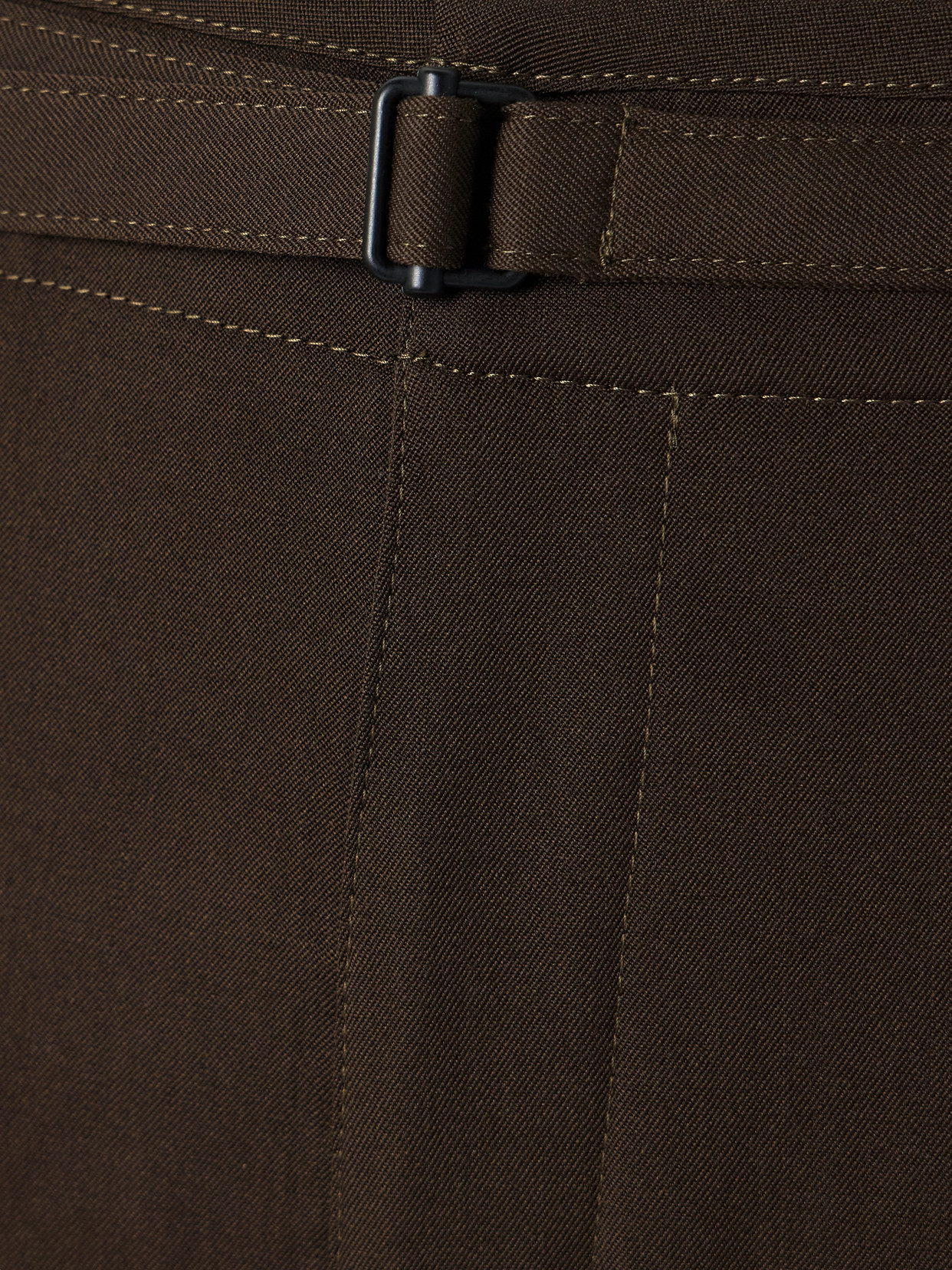 Lemaire Belted Wool-twill Tapered Pants In Brown