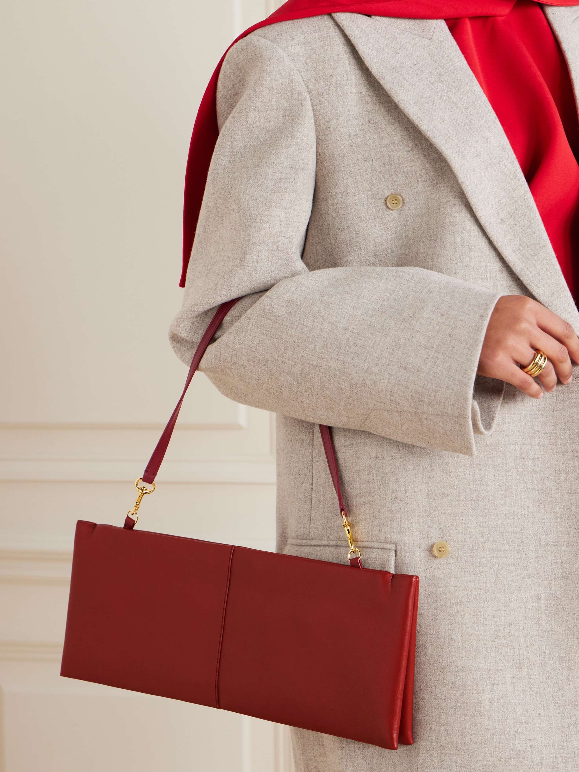 CARVEN 