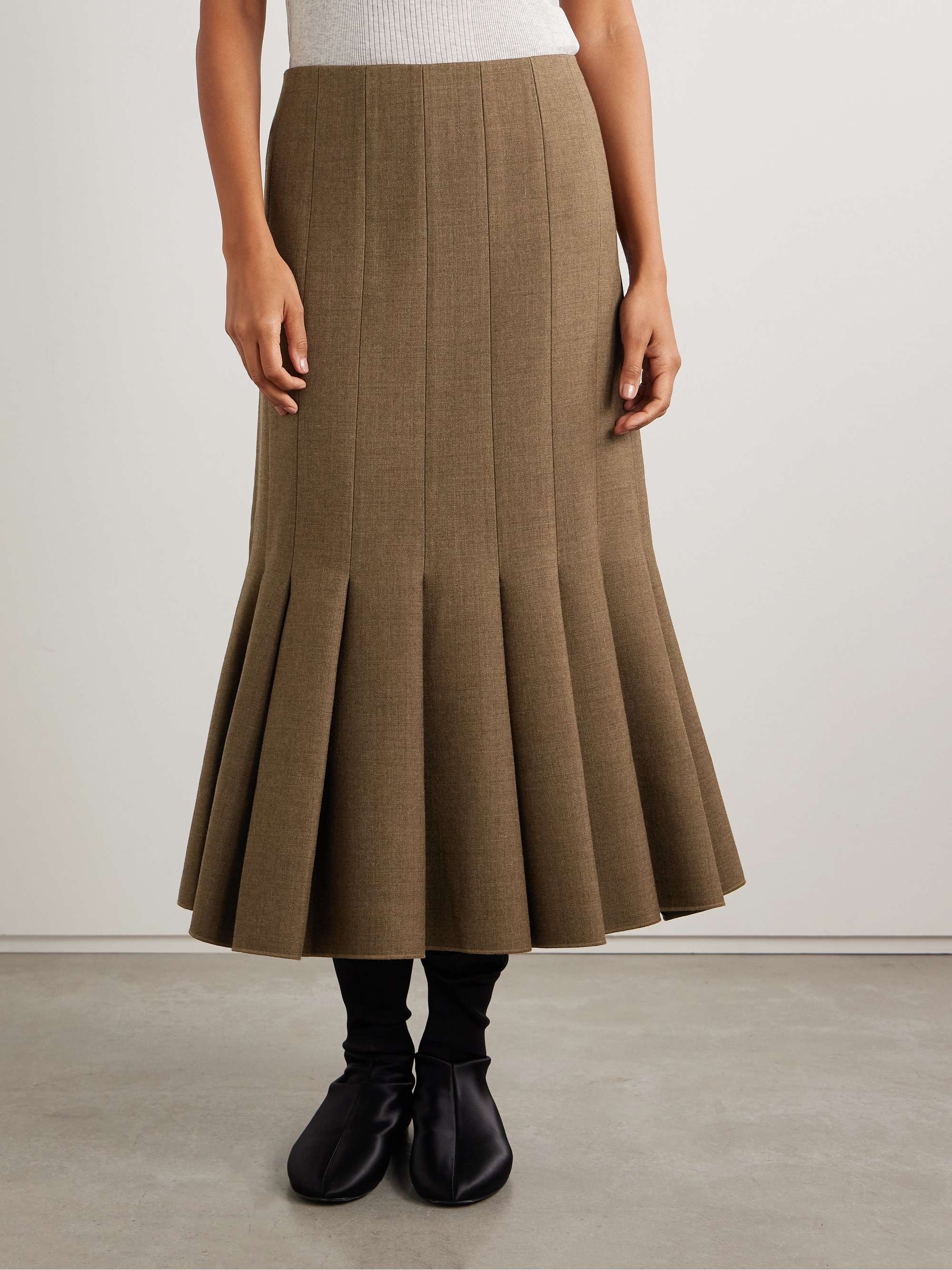 CARVEN 