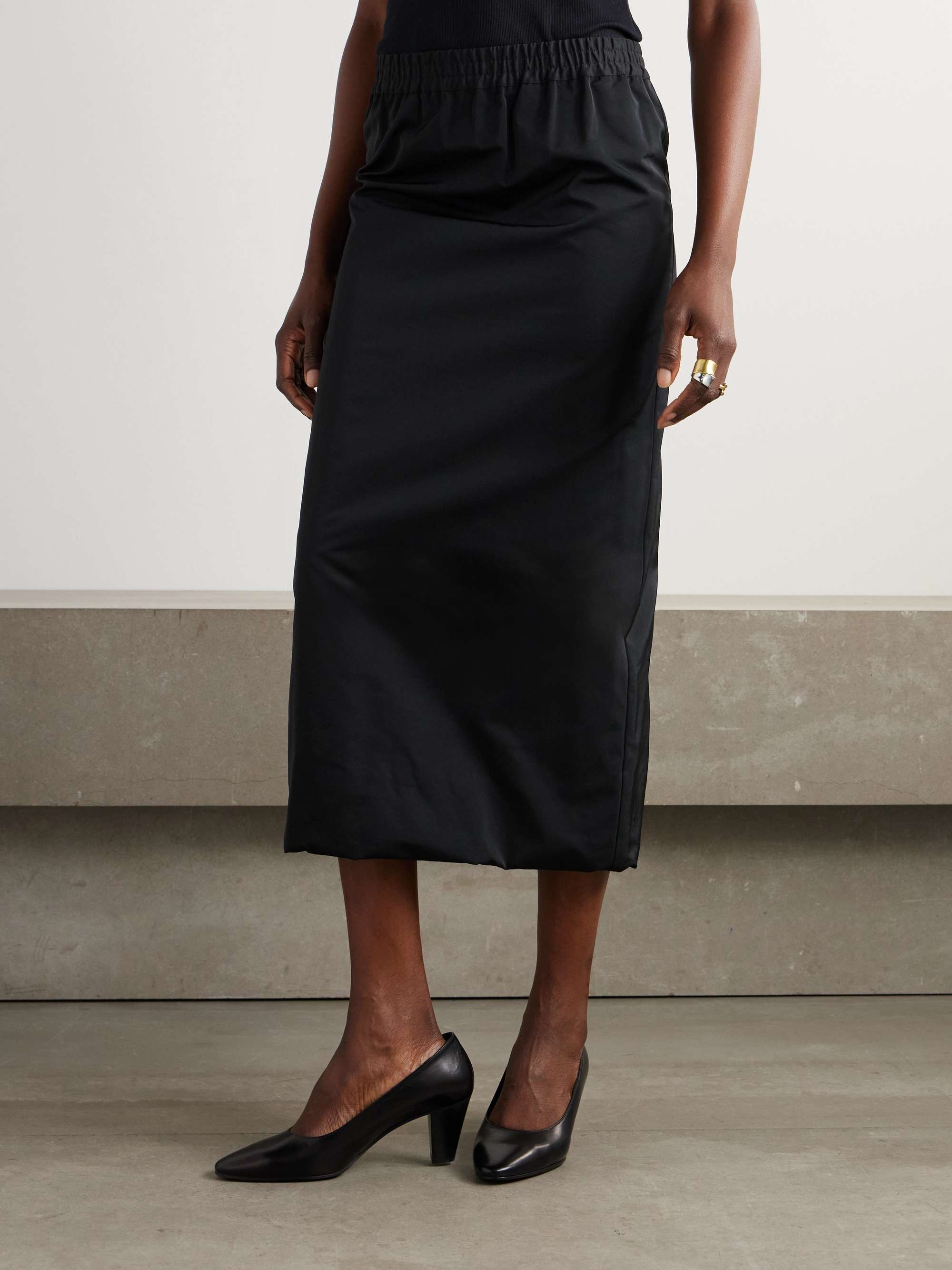 CARVEN 