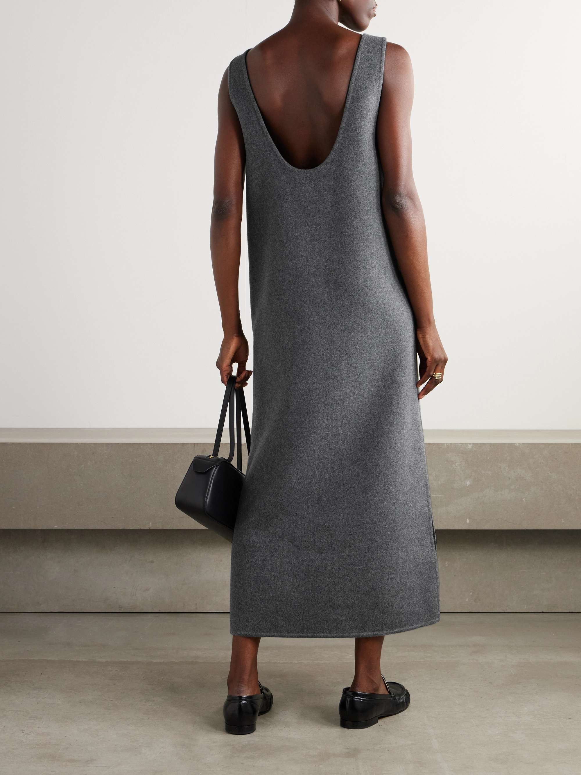 CARVEN 