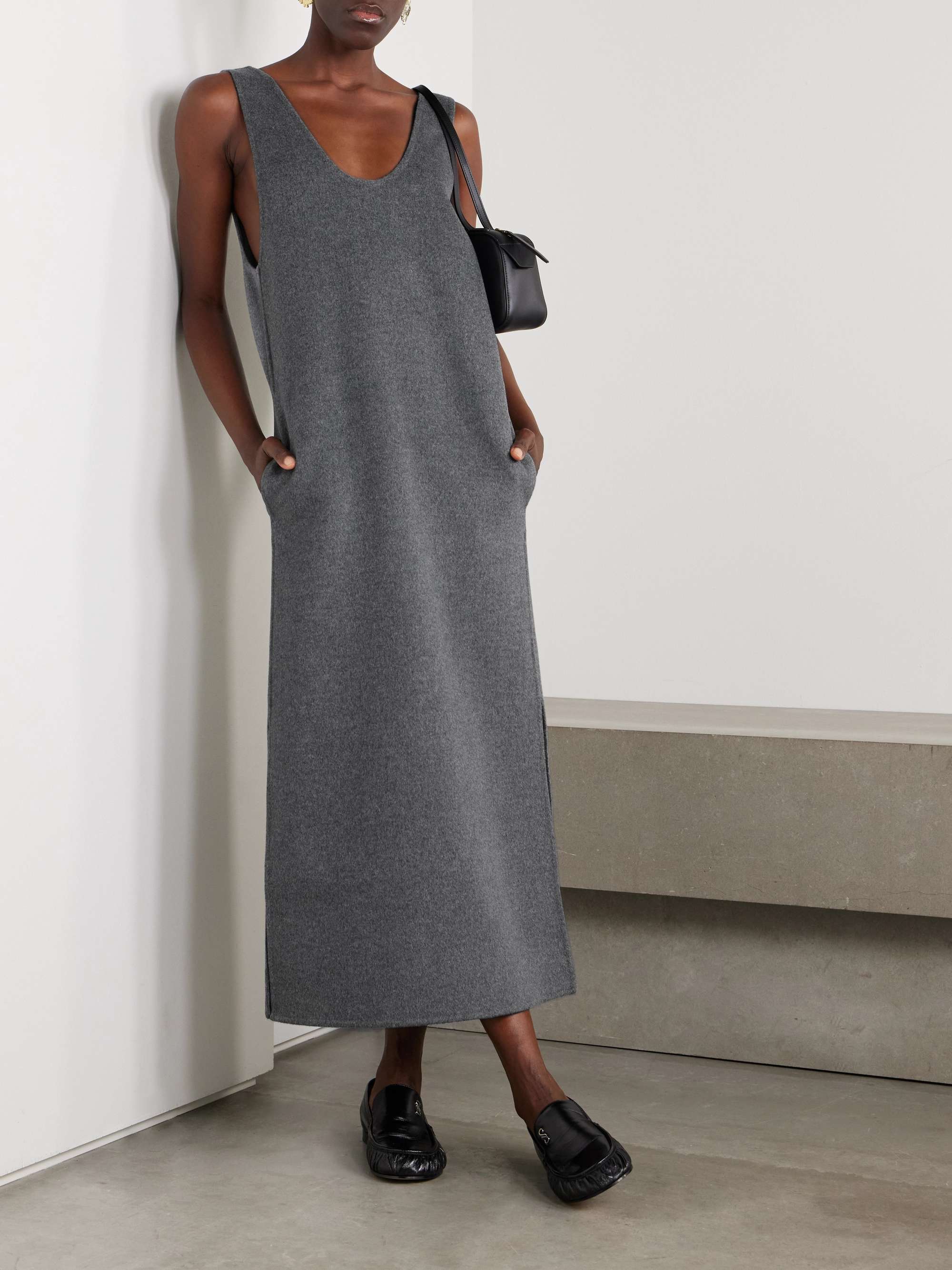 CARVEN 