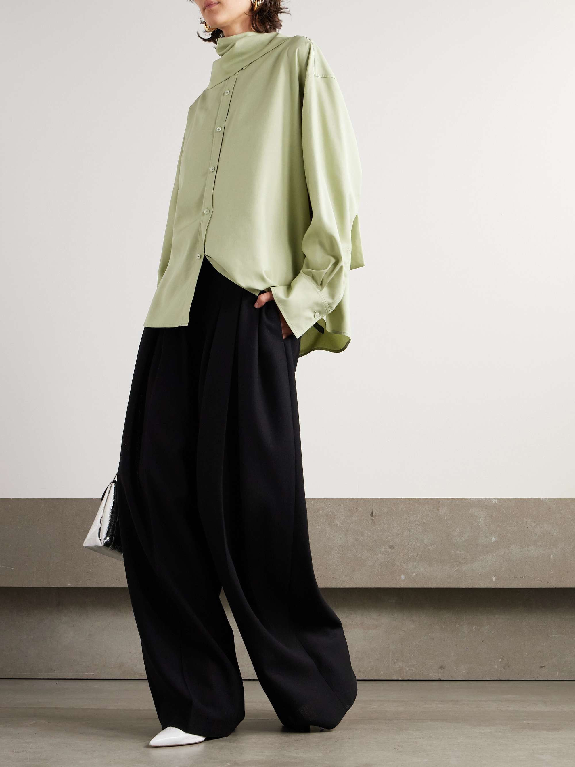 CARVEN 