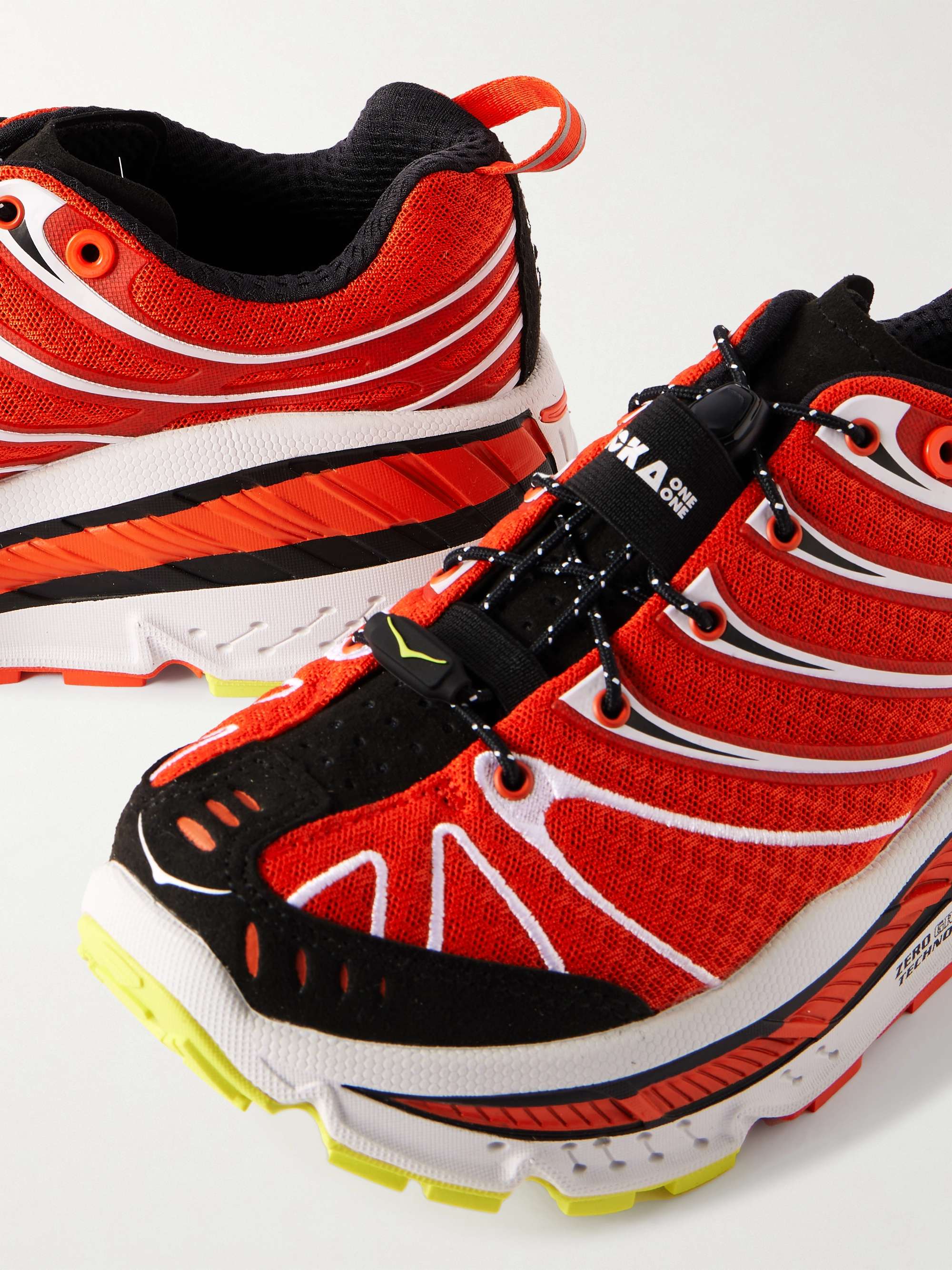 HOKA ONE ONE 