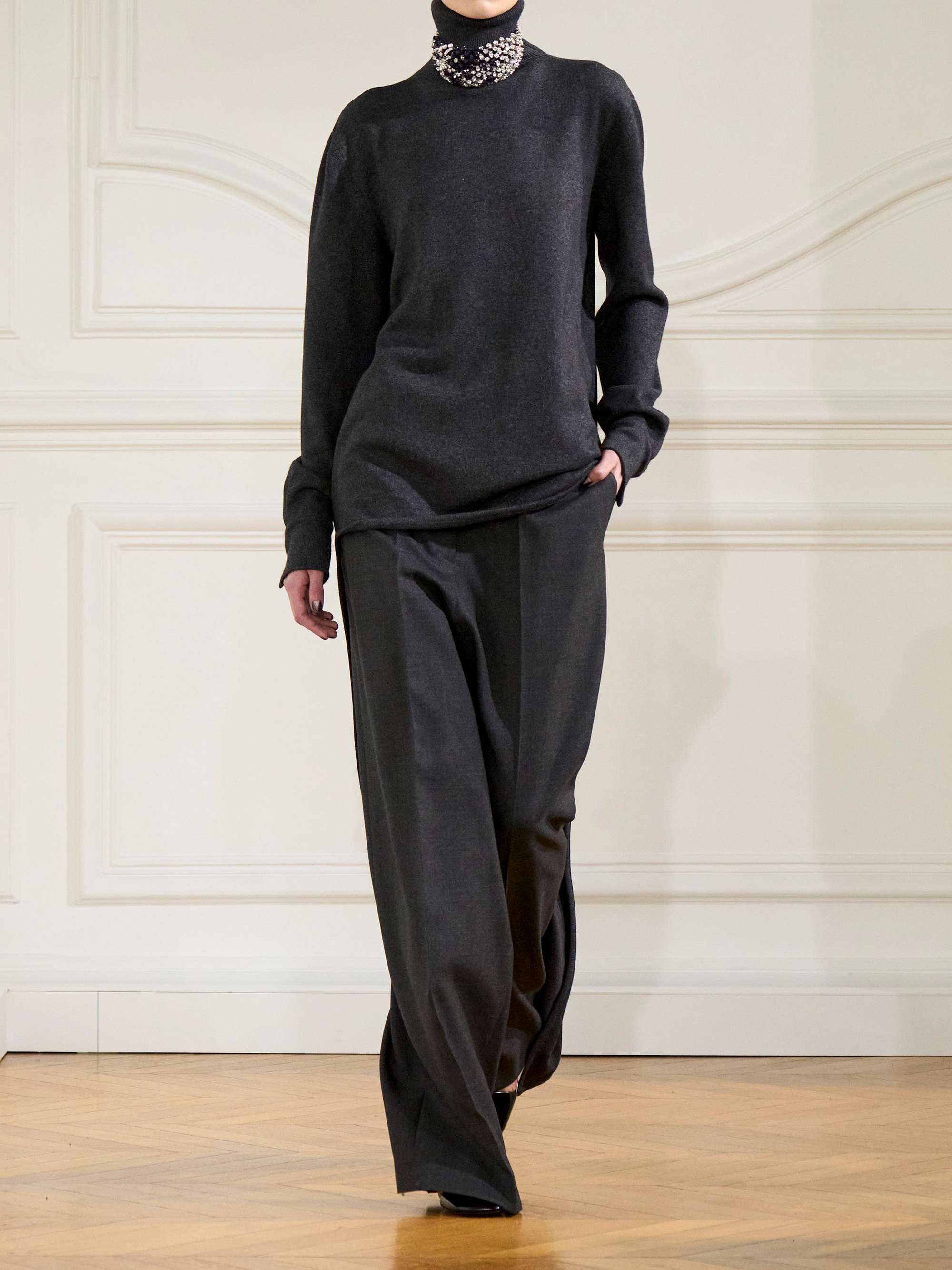 GIVENCHY 
